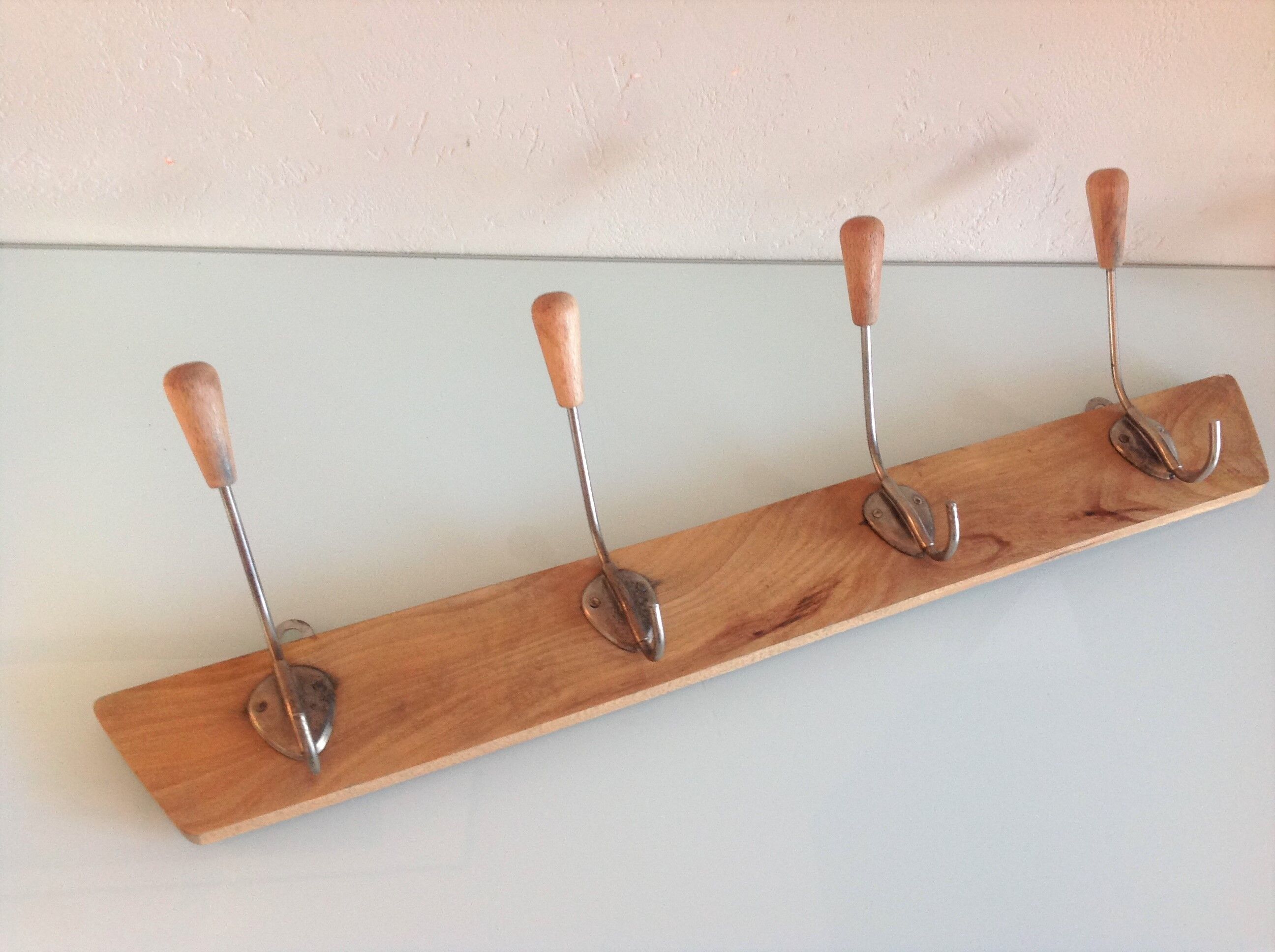 Four-headed wooden hook / vintage 60s-70s