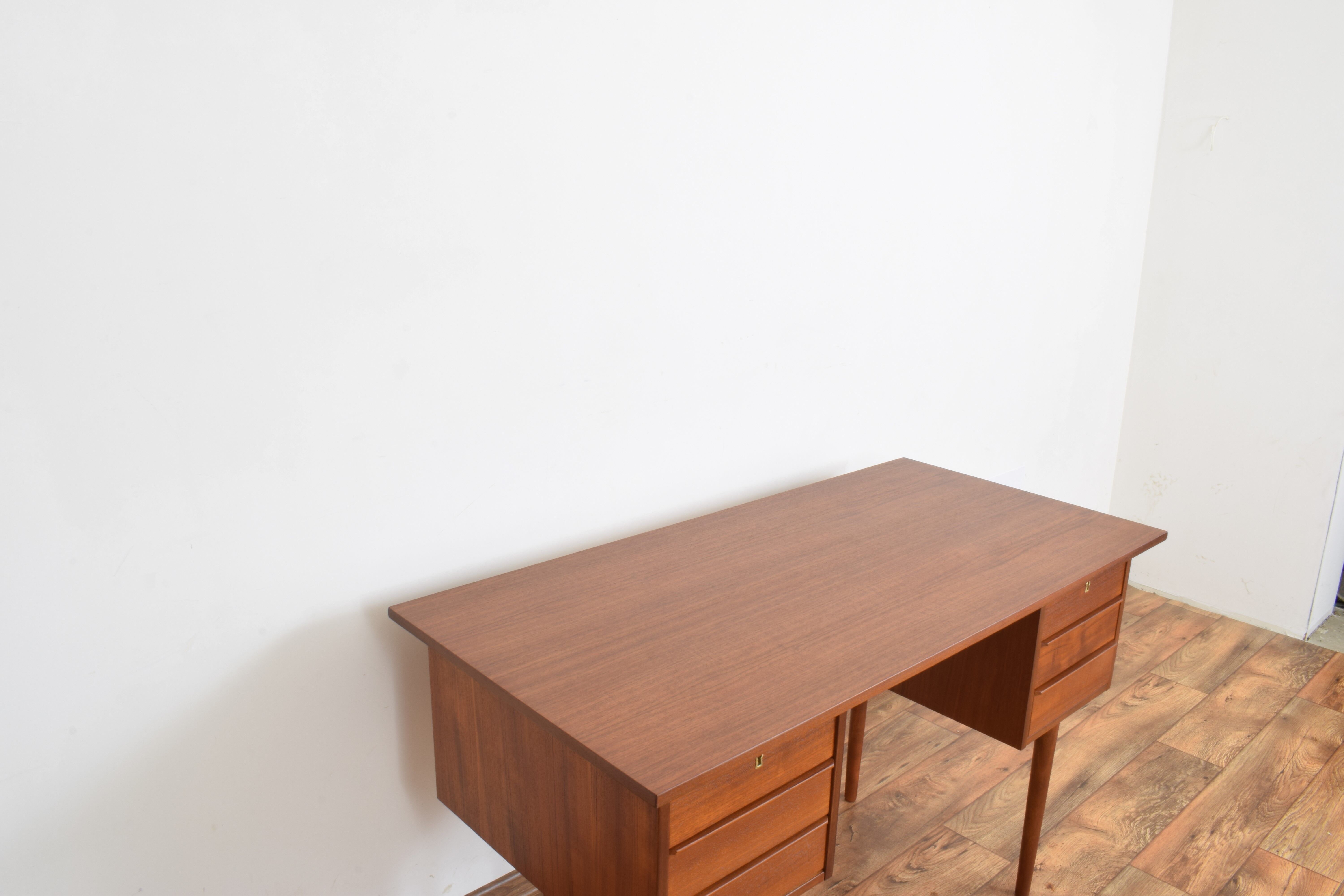 Mid-century teak danish desk, 1960