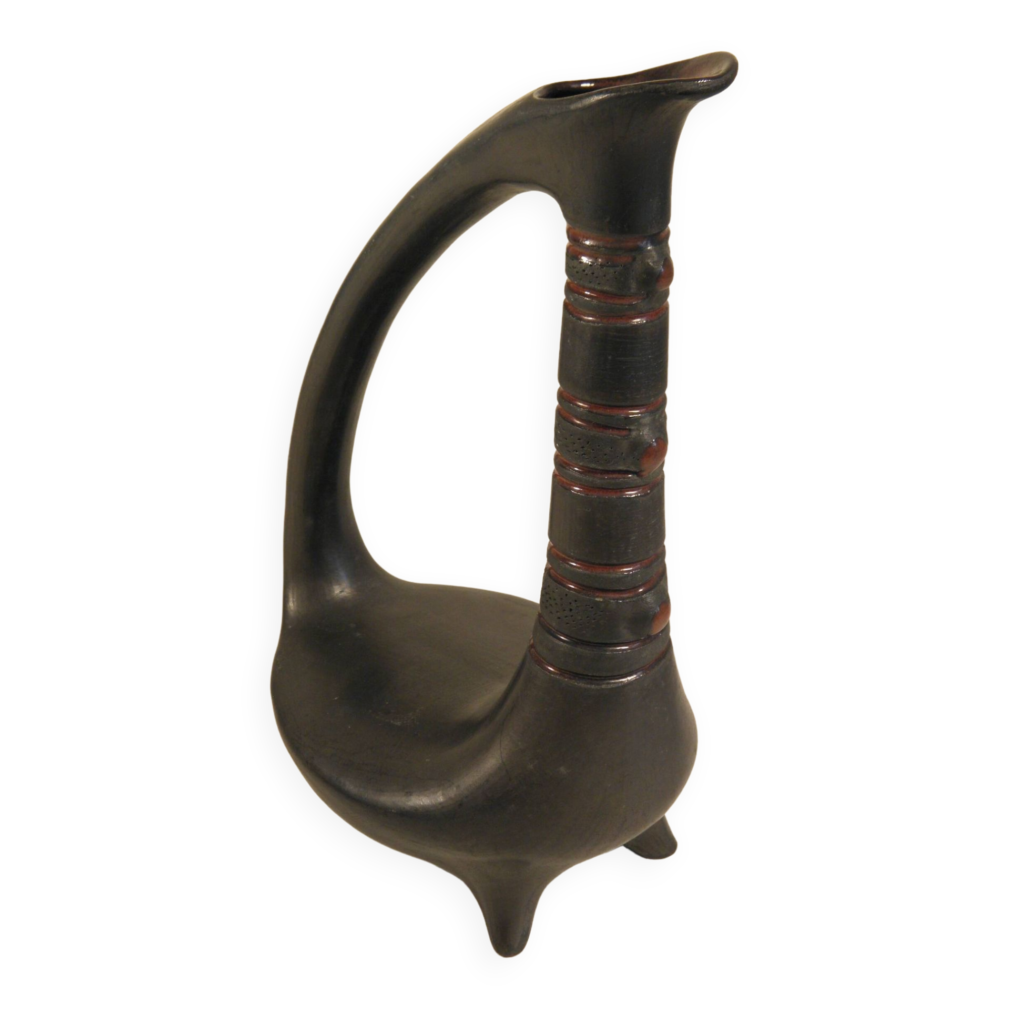 Zoomorphic pitcher vase in black ceramic