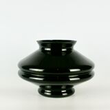 Vase en verre noir