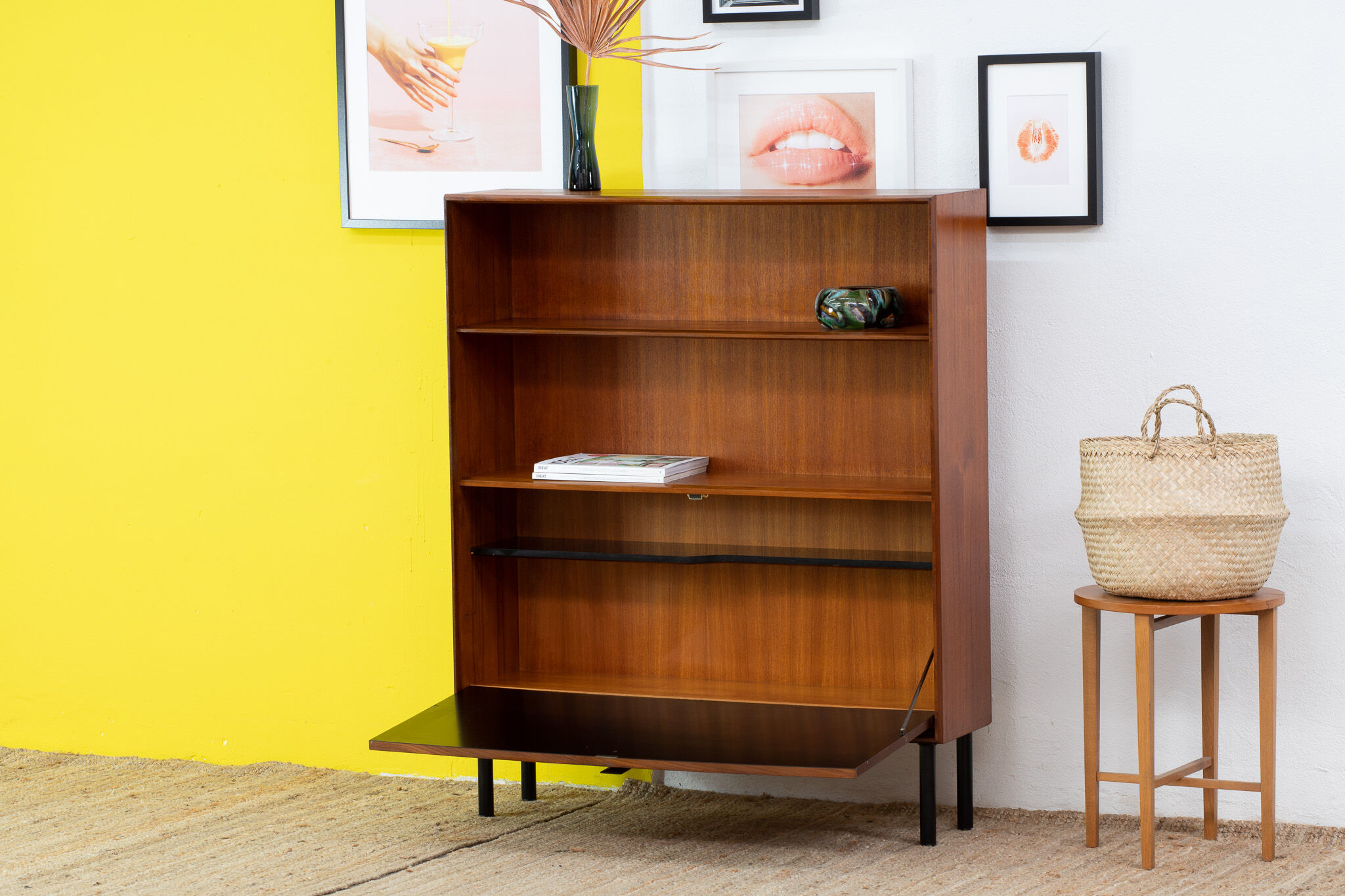 Scandinavian Bookcase 102 cm