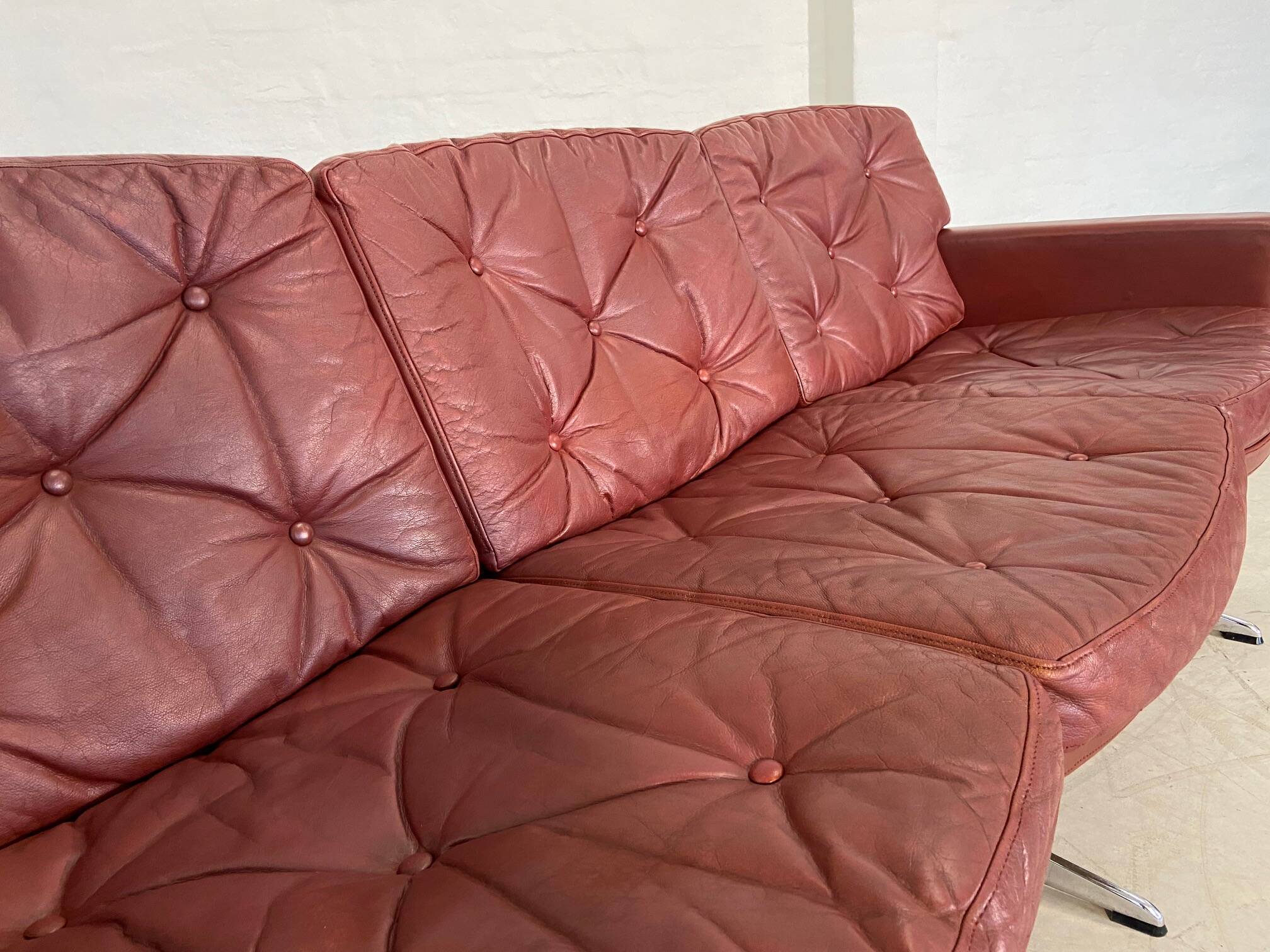 VINTAGE NORWEGIAN FREDERIK KAYSER FOR VATNE MØBLER 3 PERSON SOFA 1970,s