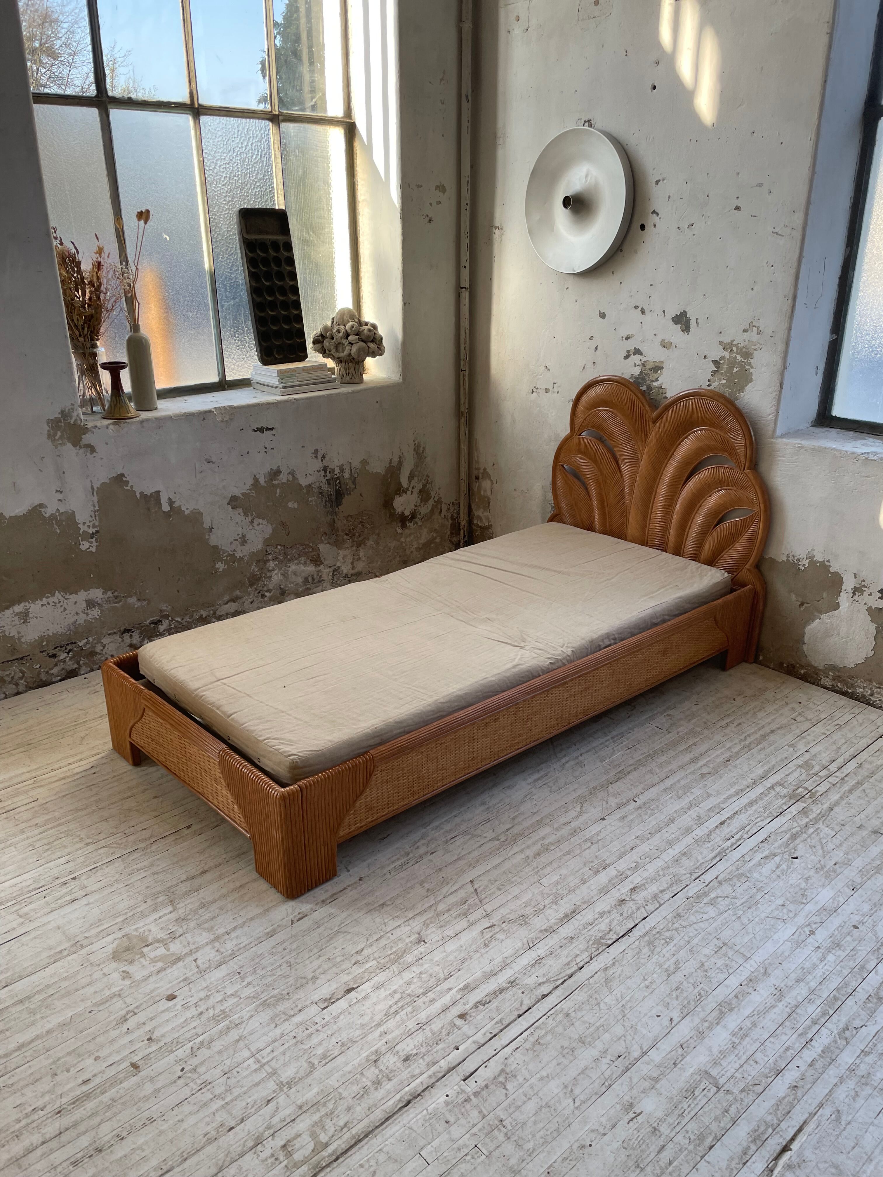 Bed 1 place "palm" wicker and rattan Vivai Del Sud