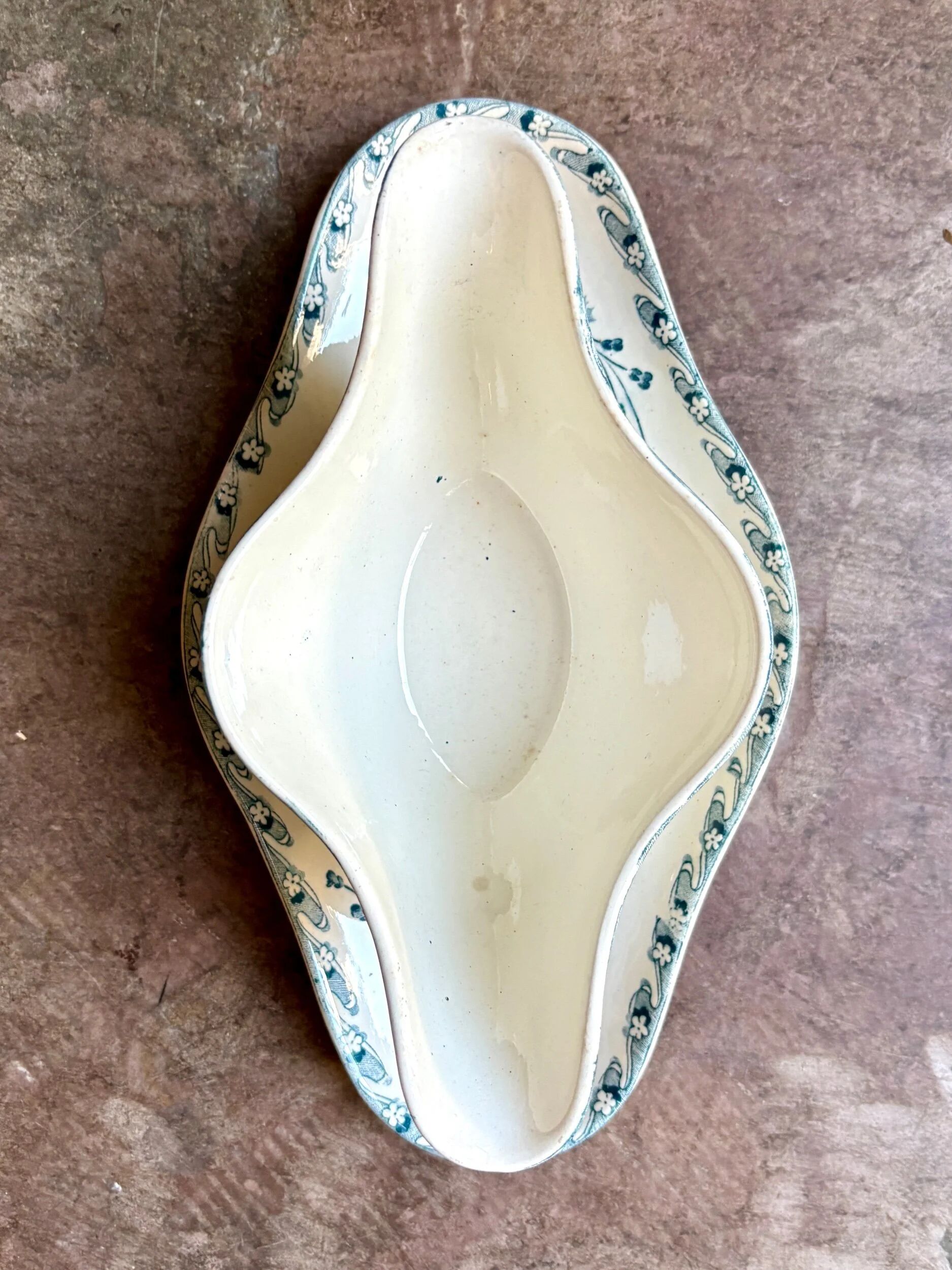 Longwy sauce boat in blue ironstone, "Chartres" service.