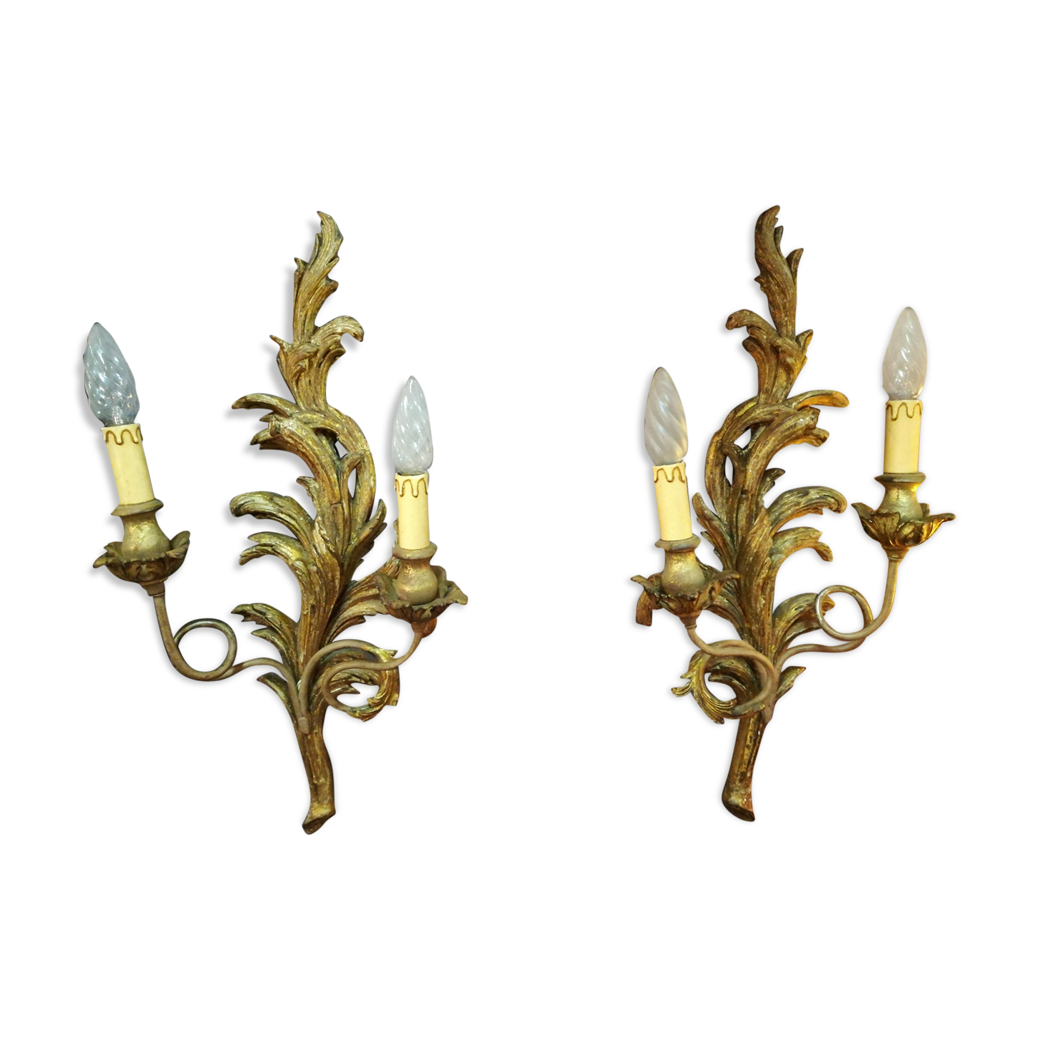 Great pair of style Louis XV Golden wood