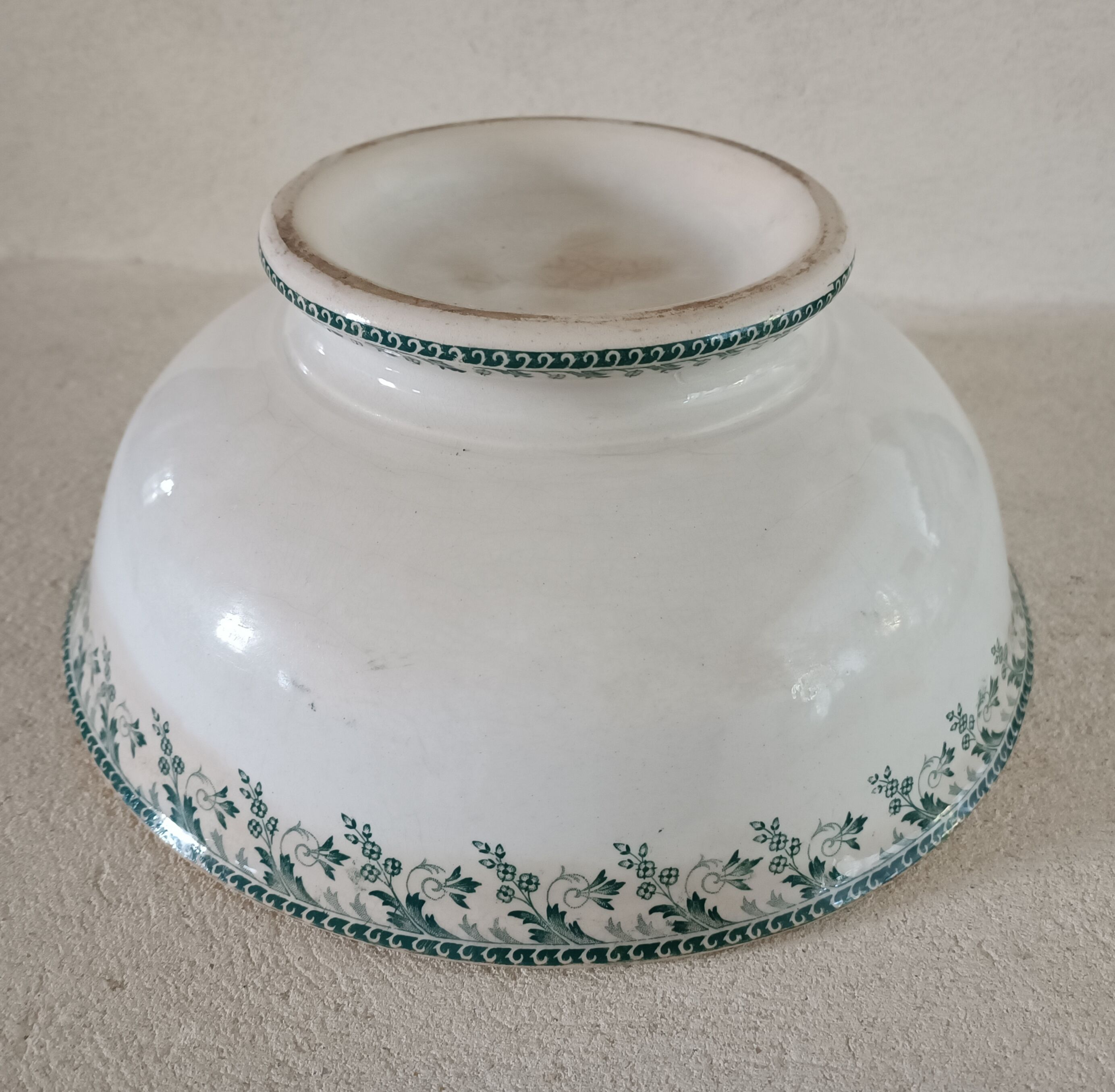 Iron earth bowl