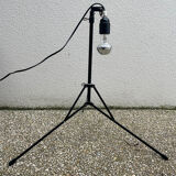 Tripod lamp