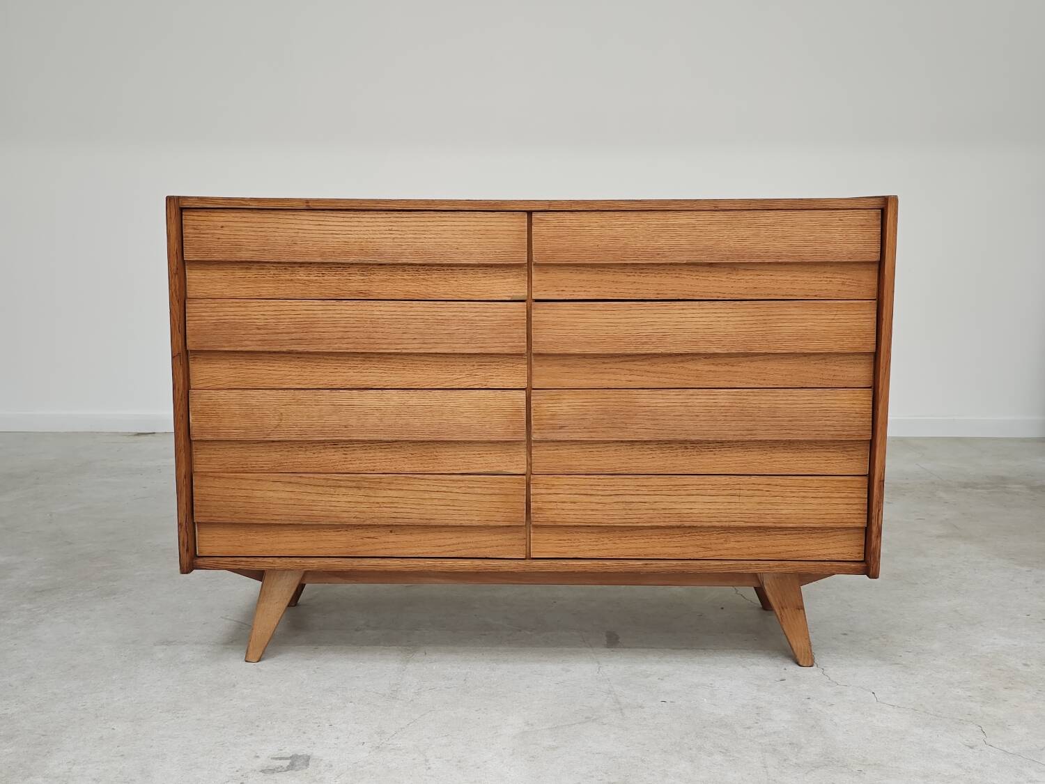 U-453 dub chest of drawers by Jiri Jiroutek for Interier Praha 1960