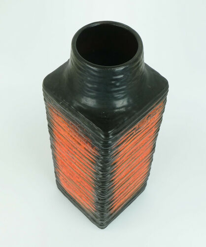 Vase modèle 7781-40 rouge orange et noir 60's carstens toennieshof