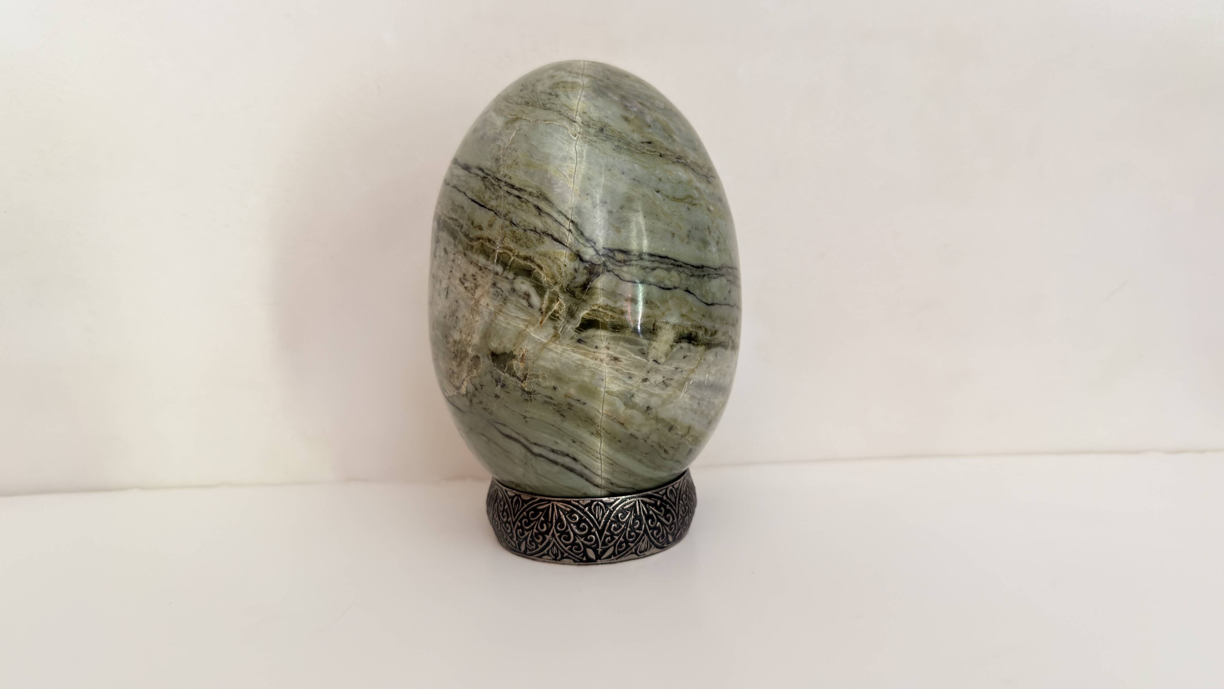 Onyx pierre egg