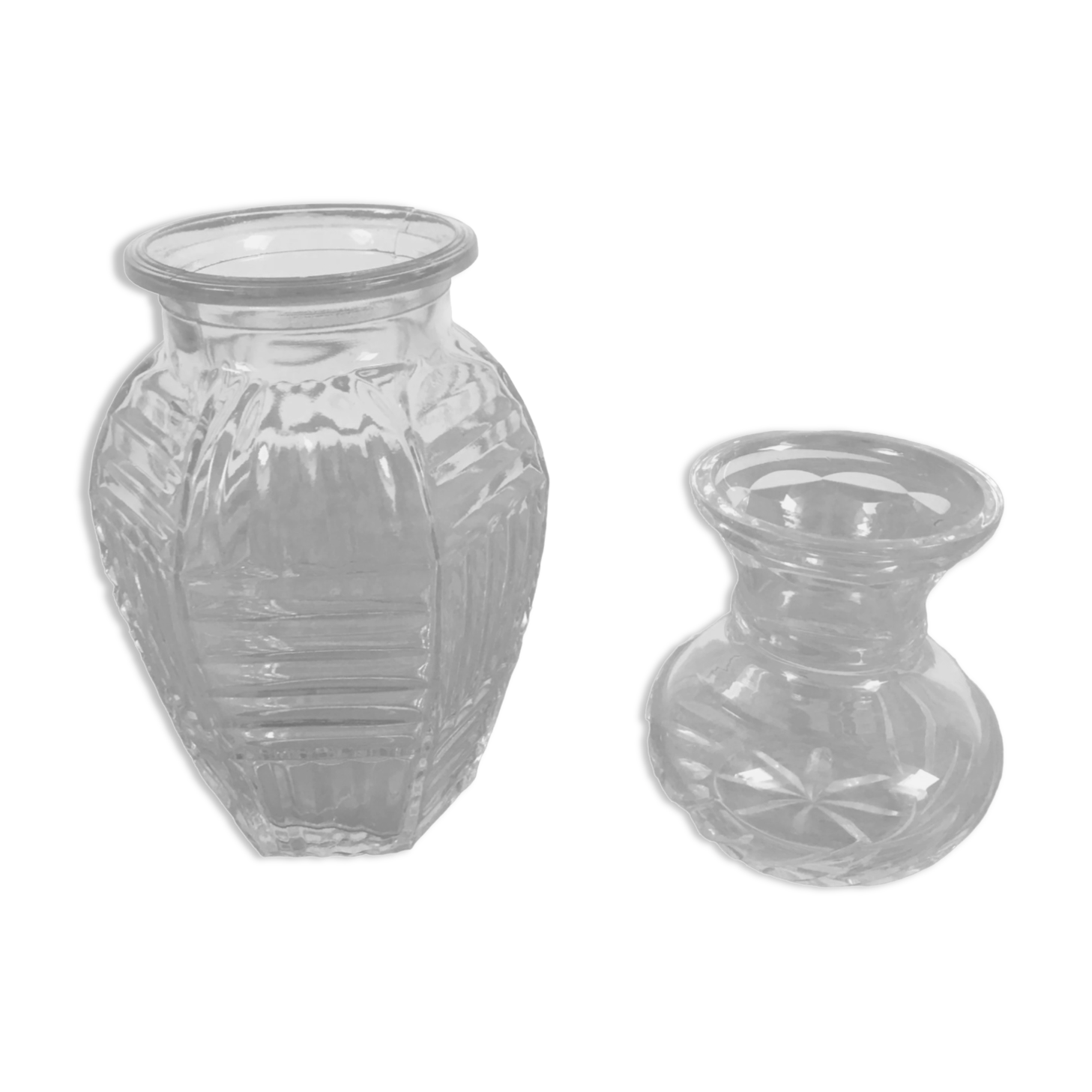 Set of 2 glass vases