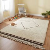 Traditional handmade pure wool rug, size 150 x 250 cm