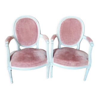 Paire de fauteuils médaillons style Louis XVI
