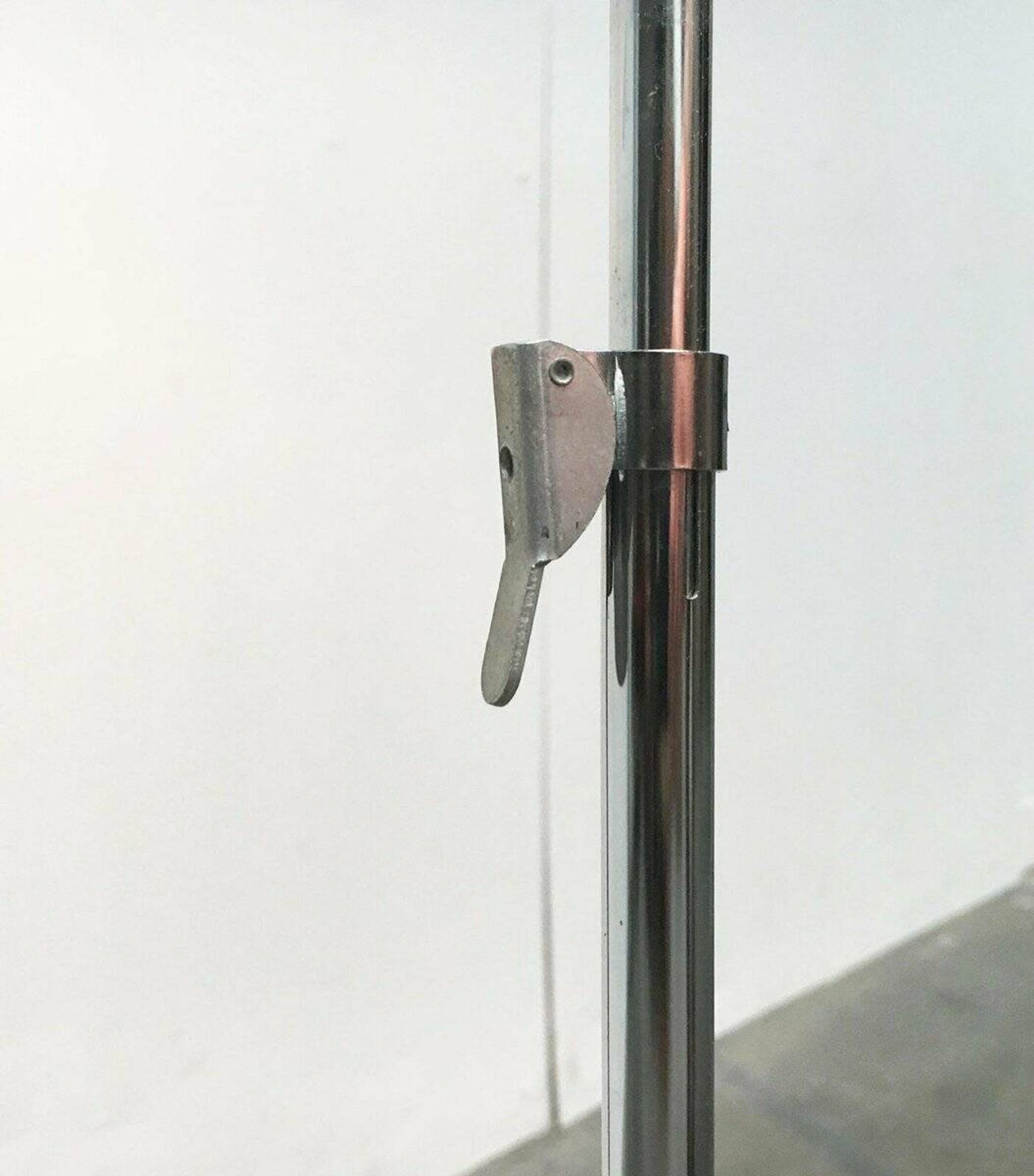 Italian vintage lamp Sintesi Terra foldable on tripod by Ernesto Gismondi for Artemide, 1970s