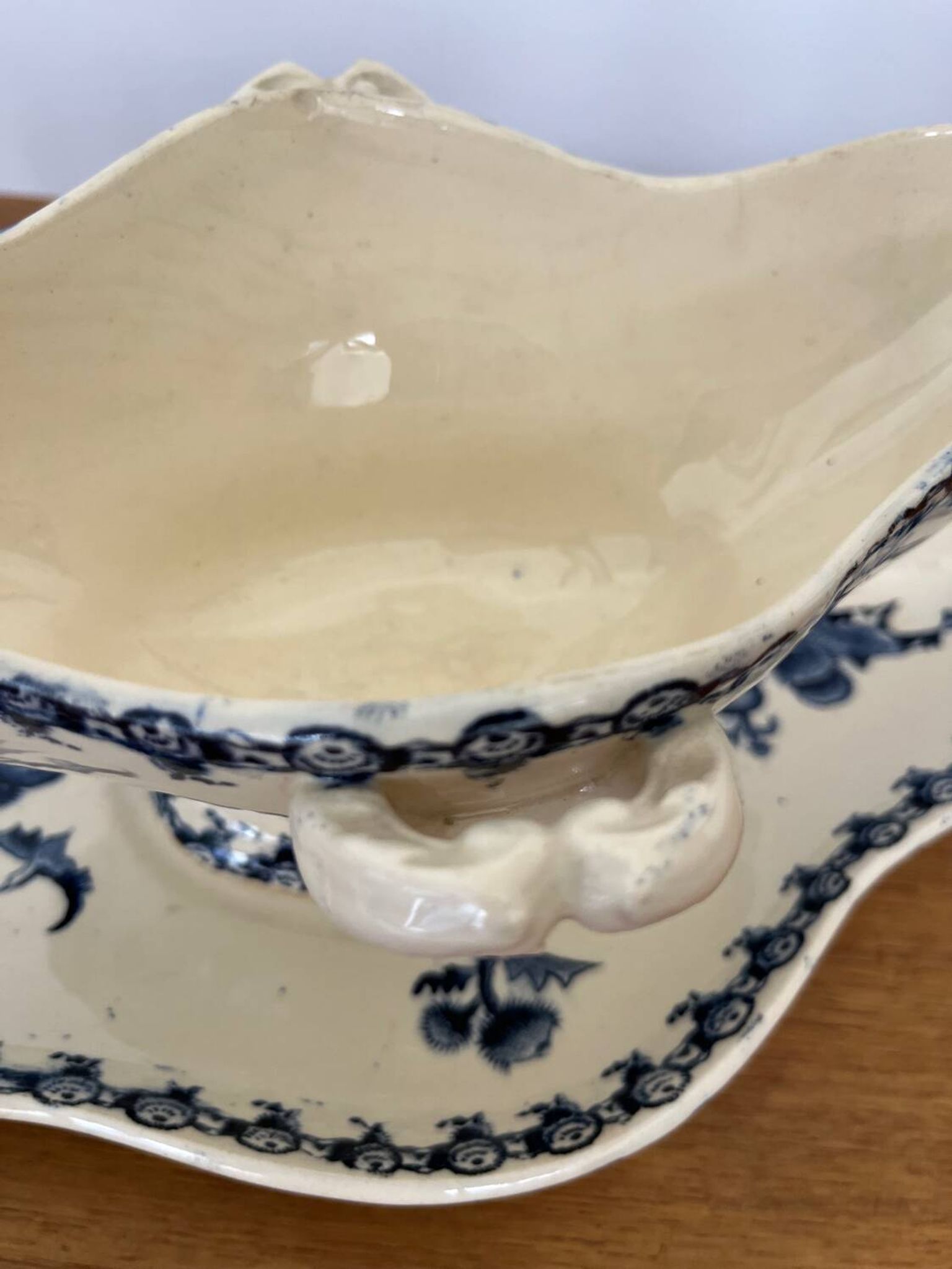 Ironstone sauce boat "Thistle" signed GIEN
