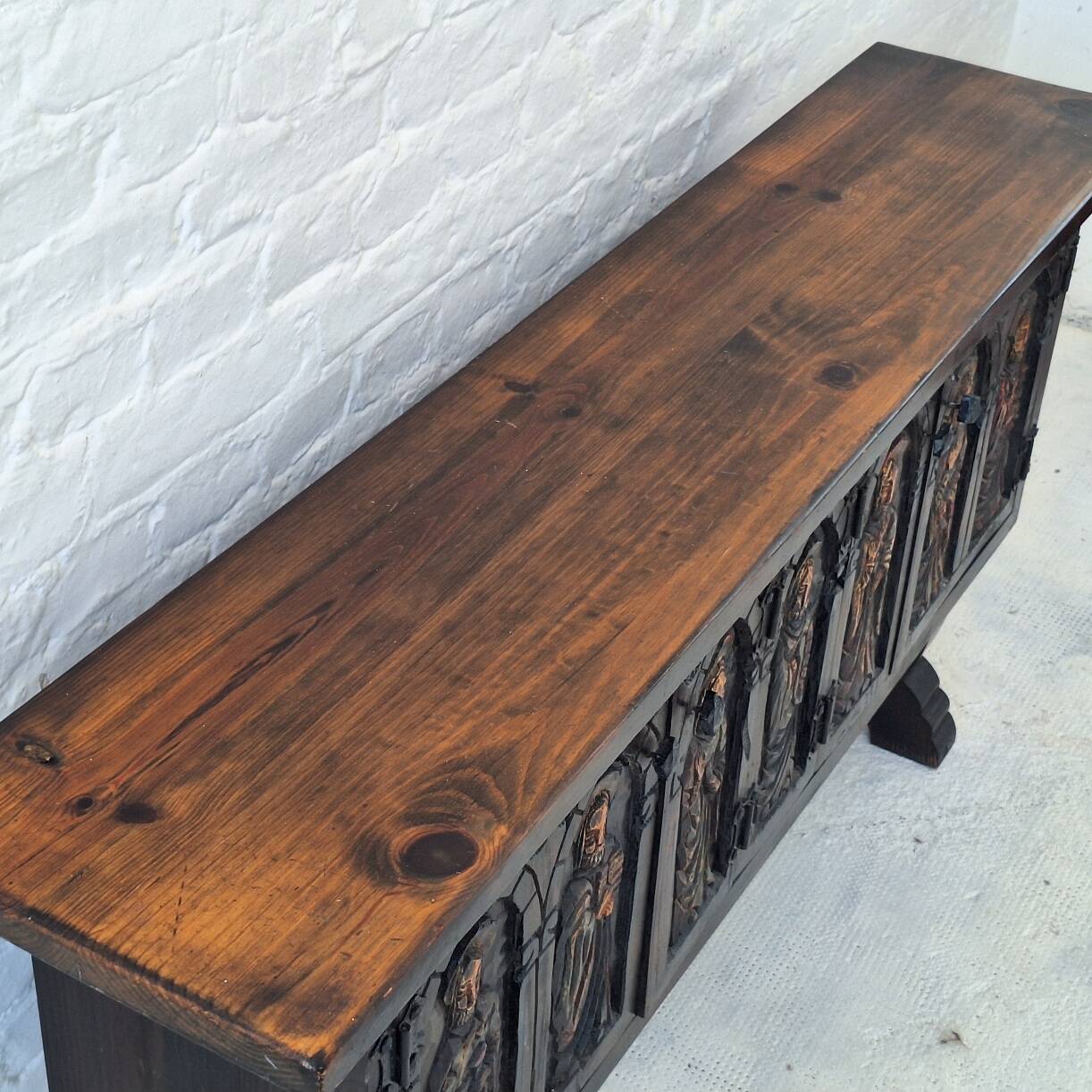 Console, carved Spanish colonial buffet from Artes de México, 1940s-50s.
