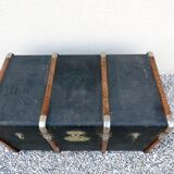 Old trunk of travel time 1900