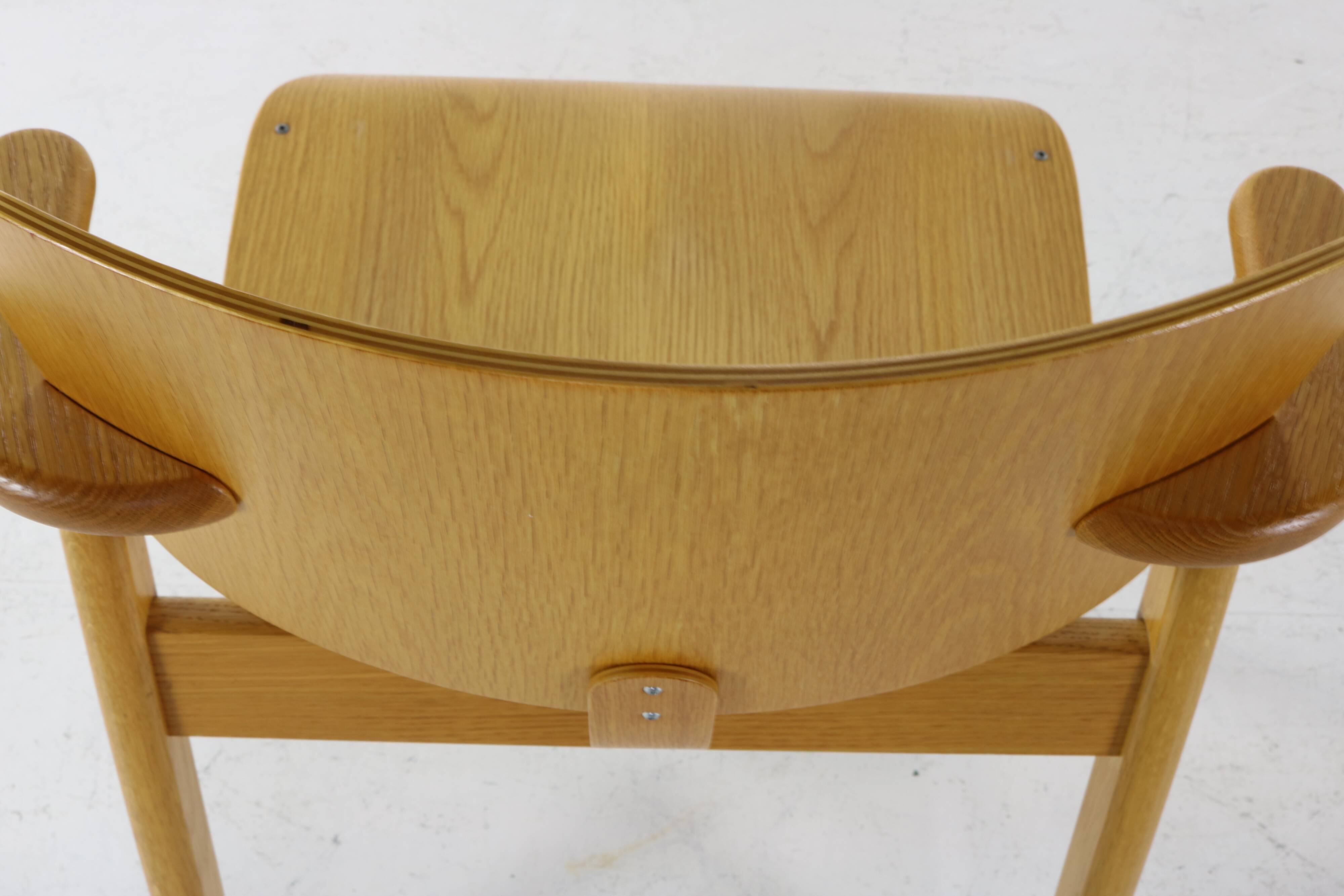 Finnish design arm chair by Ilmari Tapiovaara for Artek