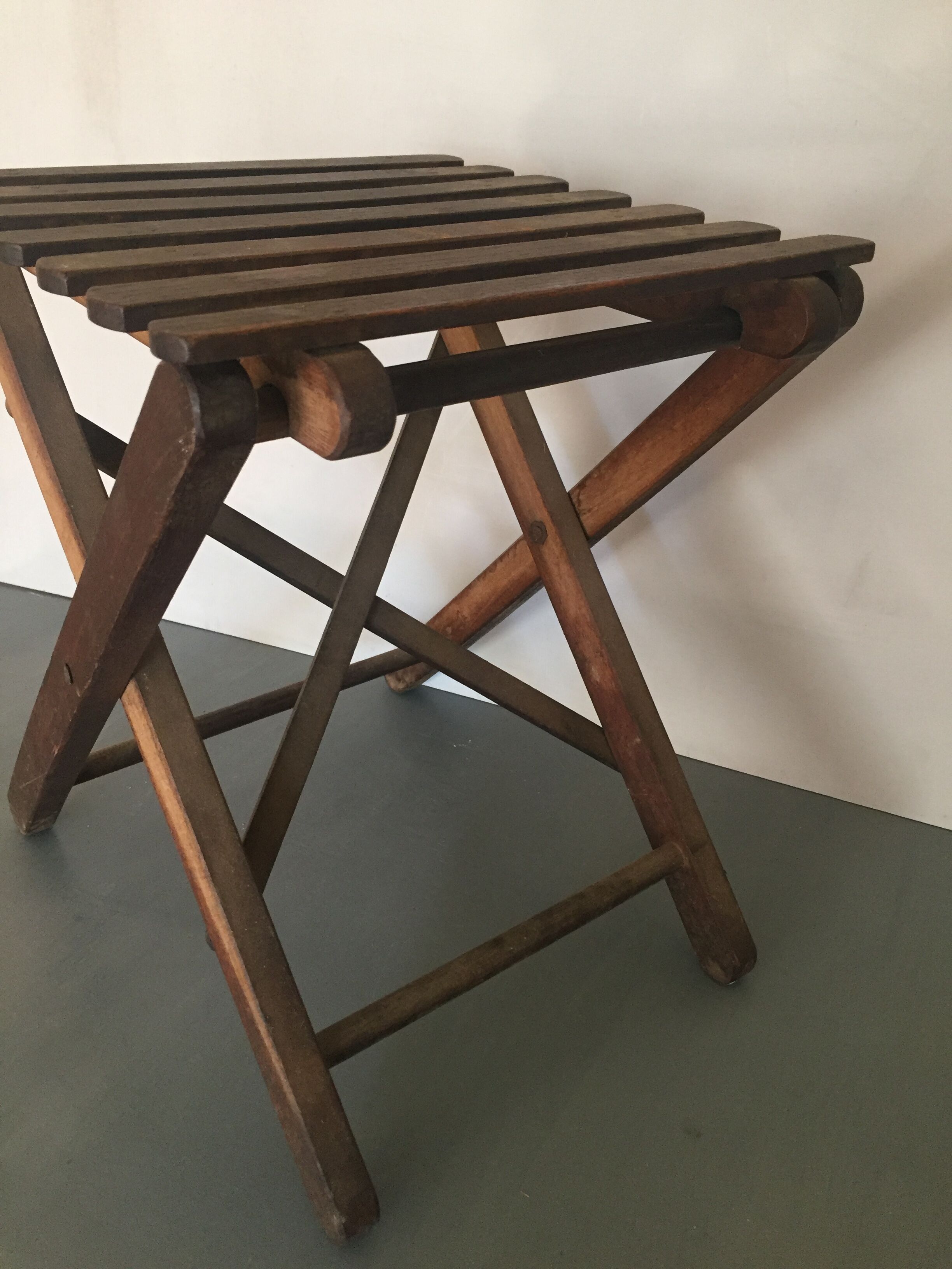 Folding stool