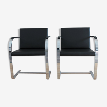 Paire de fauteuils Brno de Mies Van der Rohe