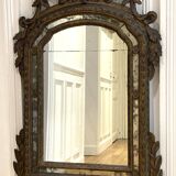 Large mirror or trumeau with beadwork in carved and gilded wood. Italian work from the beginning of the 19th century
