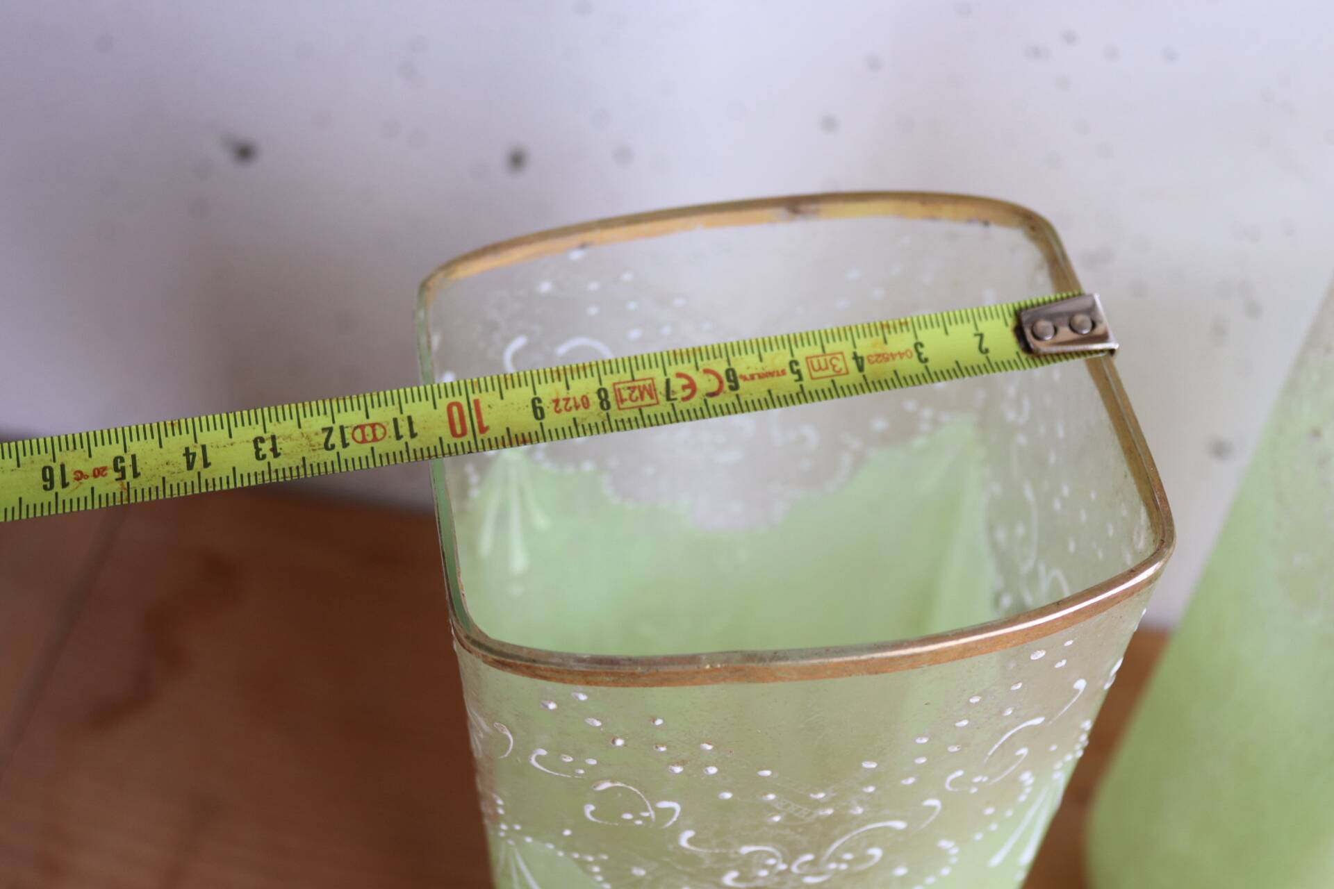 Paire de vases anciens en verre fin XIXe art nouveau