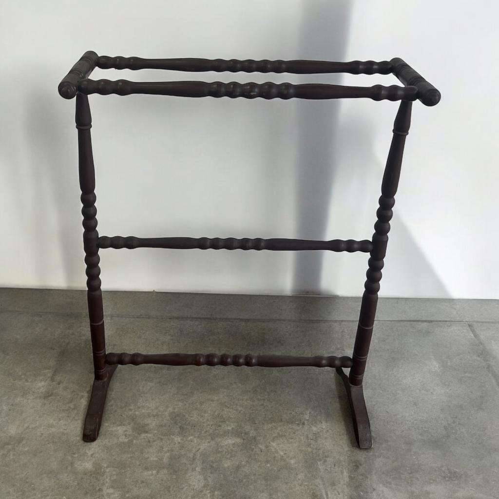 Vintage wooden towel rack / clothing rack