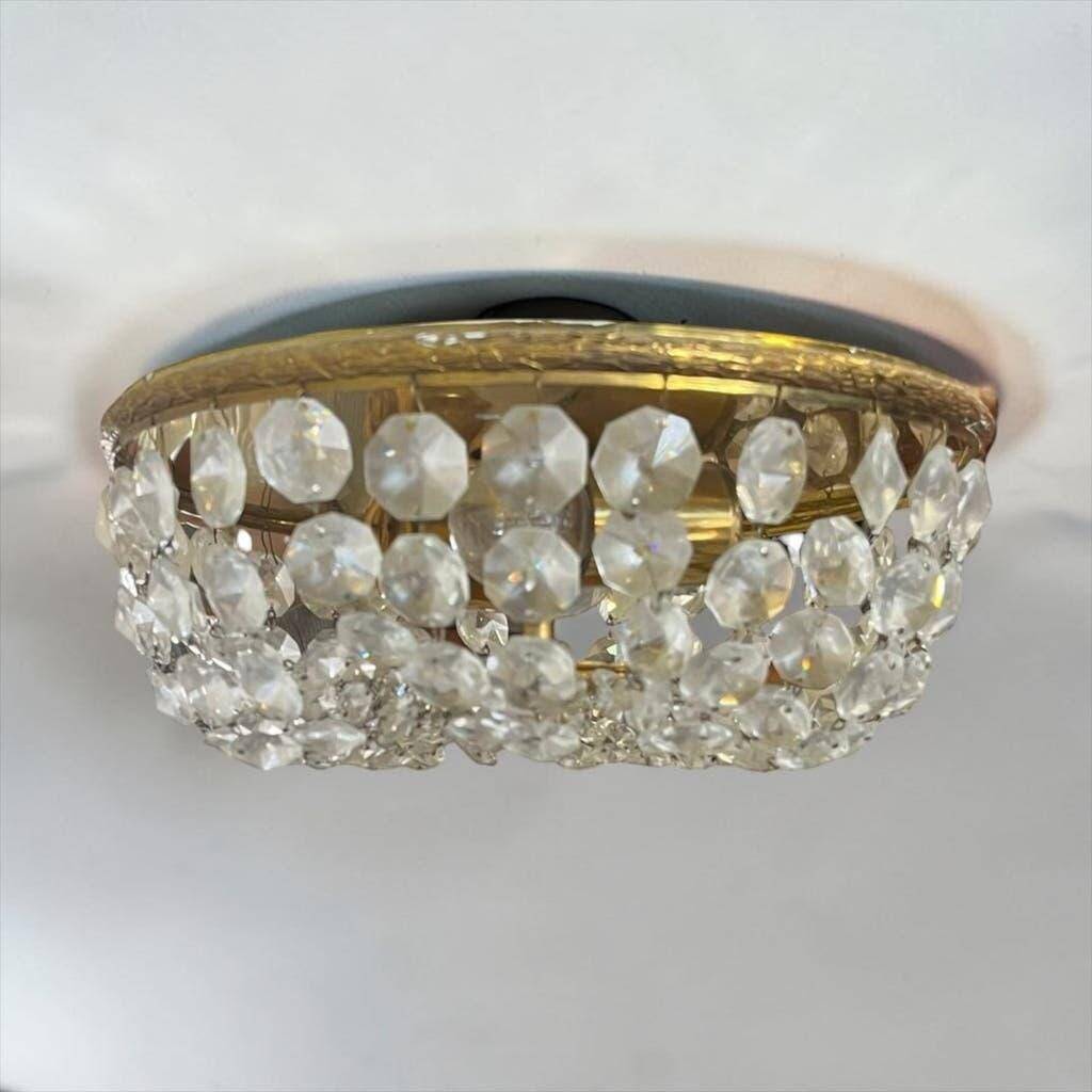 Vintage brass ceiling light/suspension with crystal.