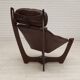 Années 1970, design norvégien par Odd Knutsen pour Hjellegjerde Møbler, chaise longue modèle "Luna", originale.