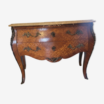 Curved chest of drawers in Louis XV style marquetry