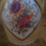 Vase en porcelaine de la Manufacture Royale de Couleuvre