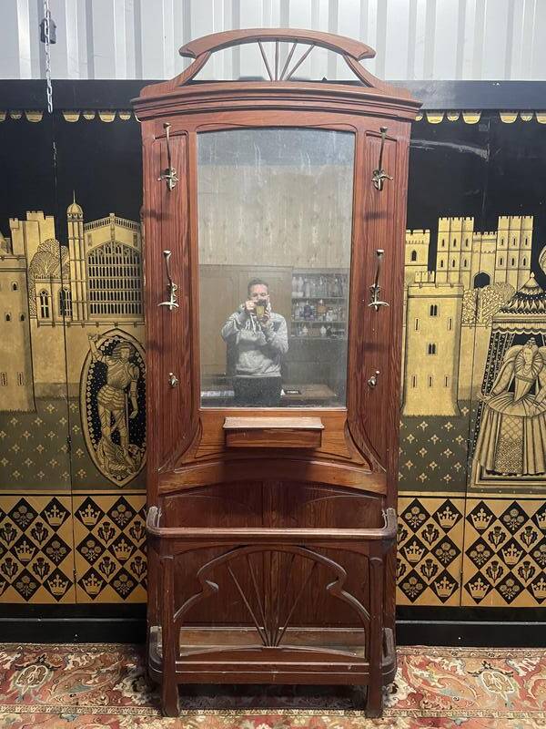 Art Nouveau Cloakroom / Coat Rack