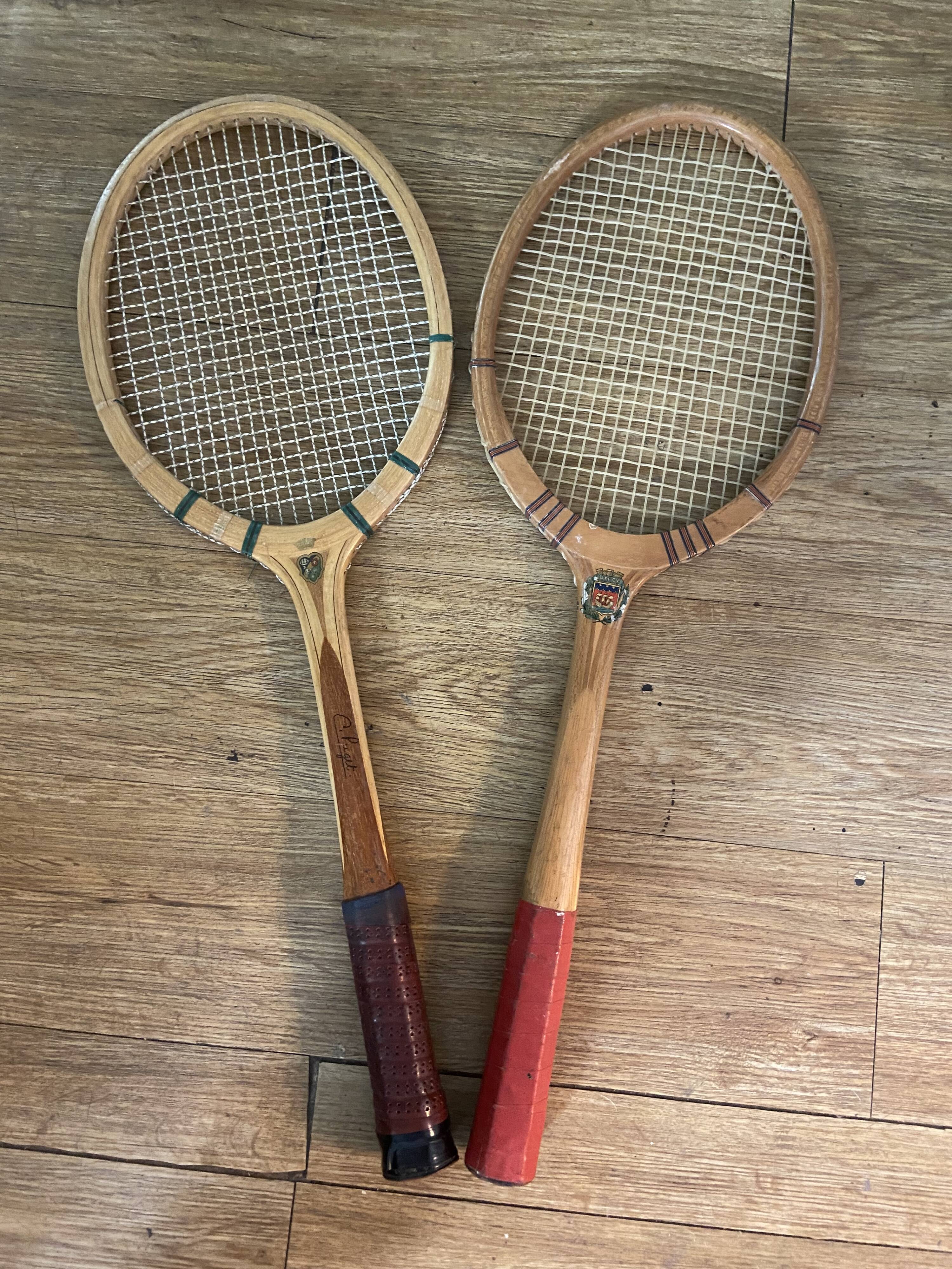 Paire de raquettes de tennis en bois années 50