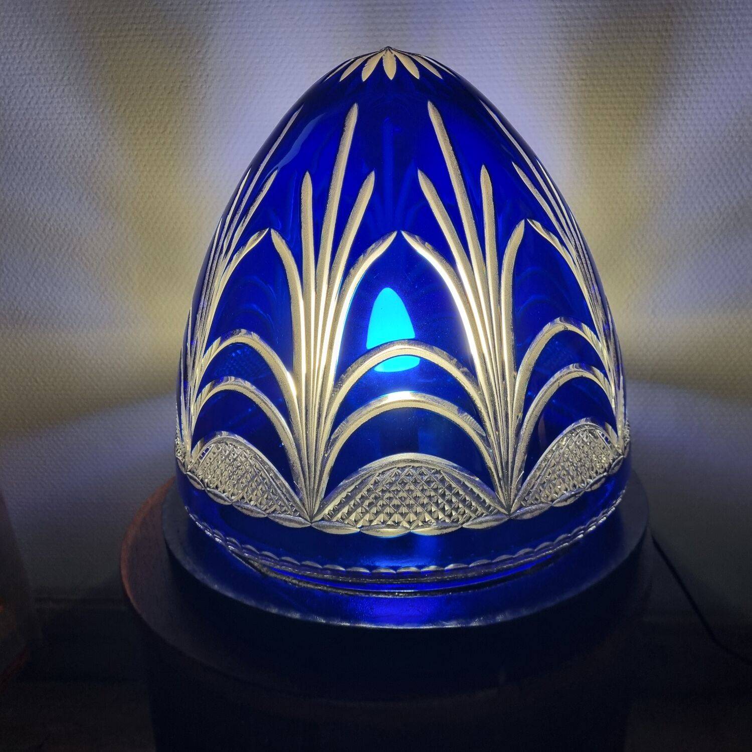 St Louis crystal egg lamp