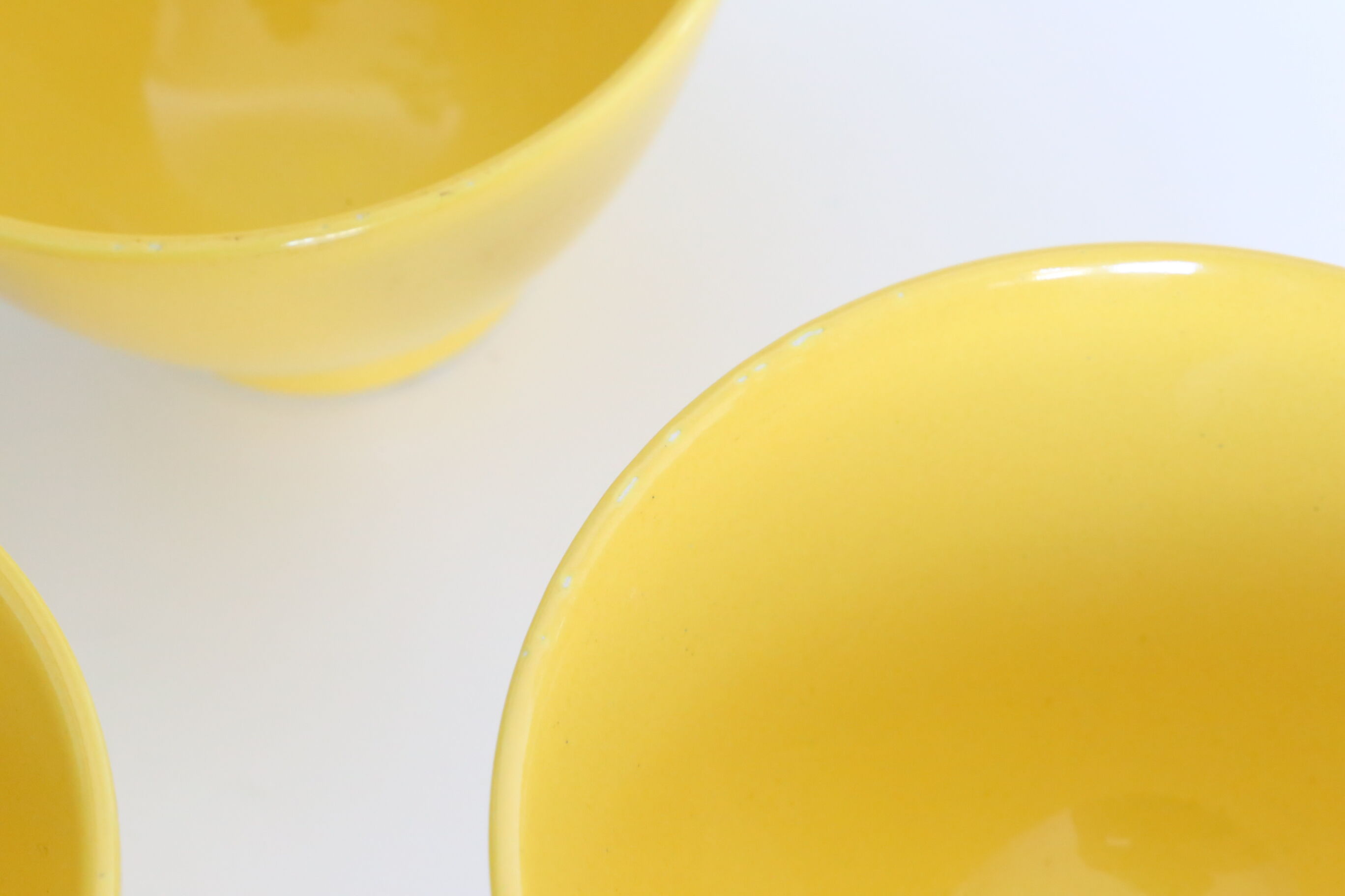 6 yellow bowls Moulin des Loups