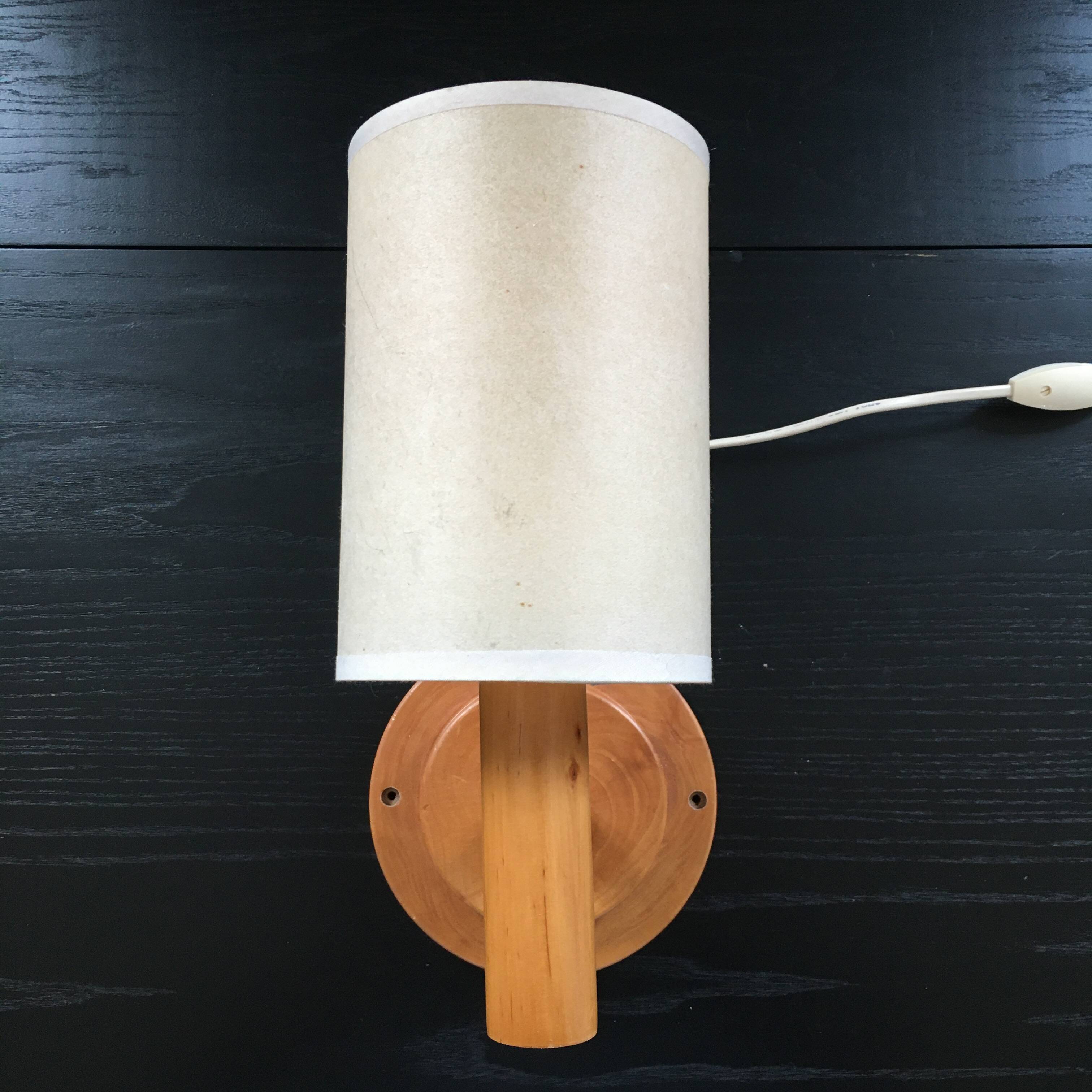 Scandinavian pine wall light