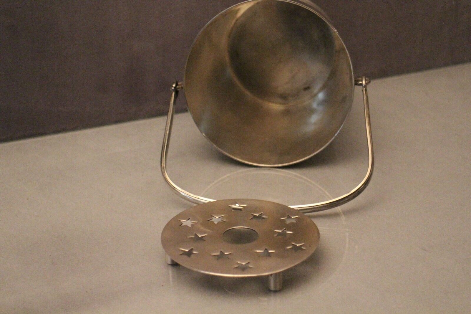 Ice cube bucket in silver metal signed Ercuis