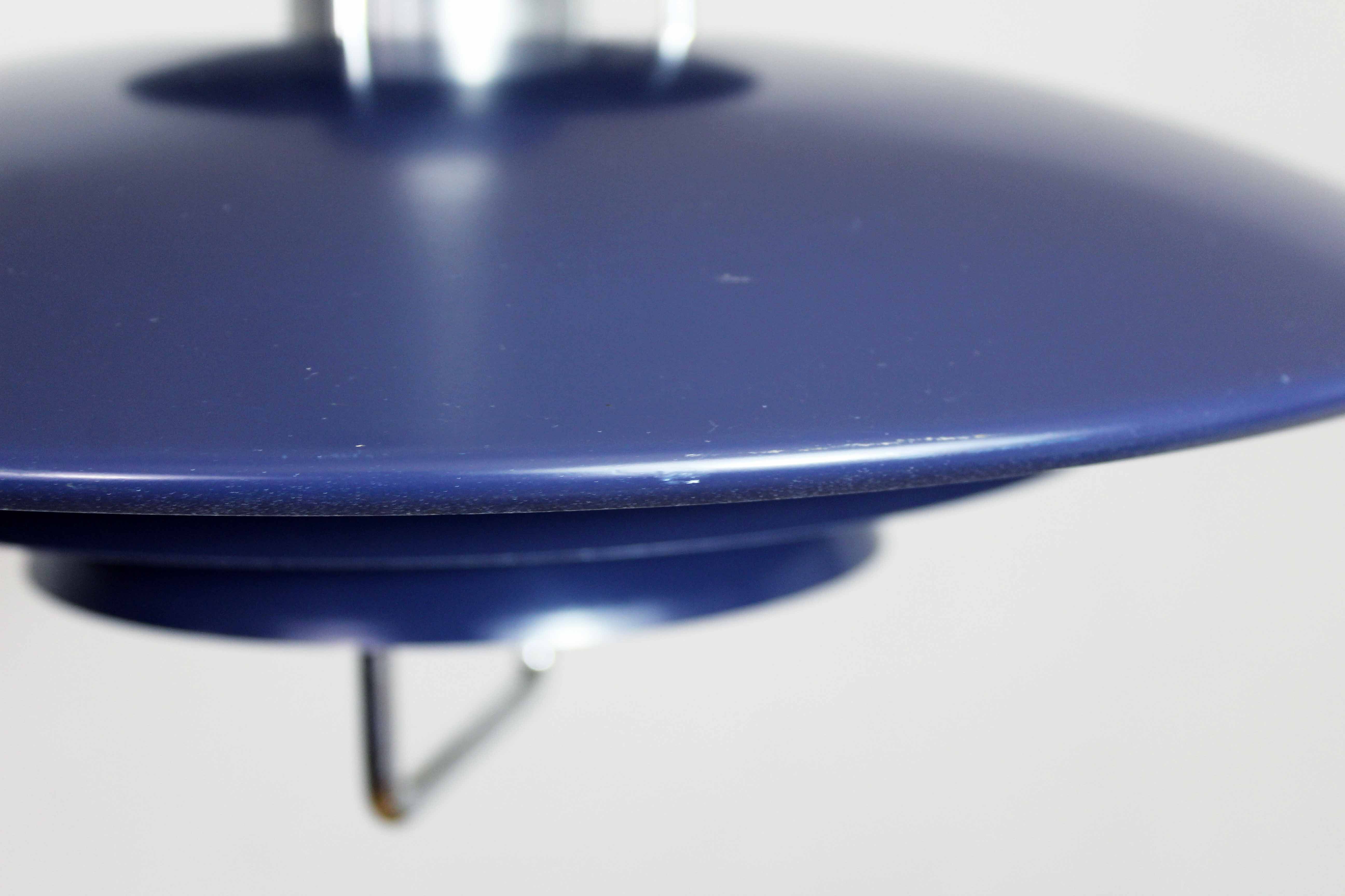 Suspension rises and falls Scandinavian style