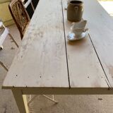 Farm table