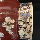 Vase - enamelled faïence with hand-painted gilding