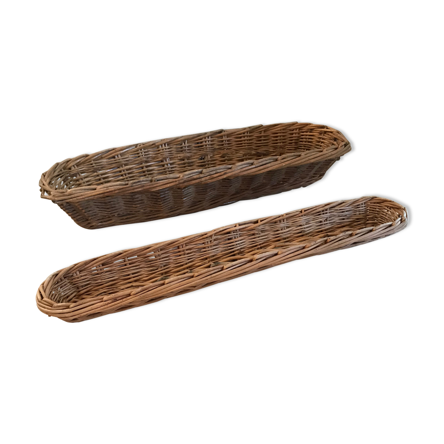 Bread baskets and vintage baguettes