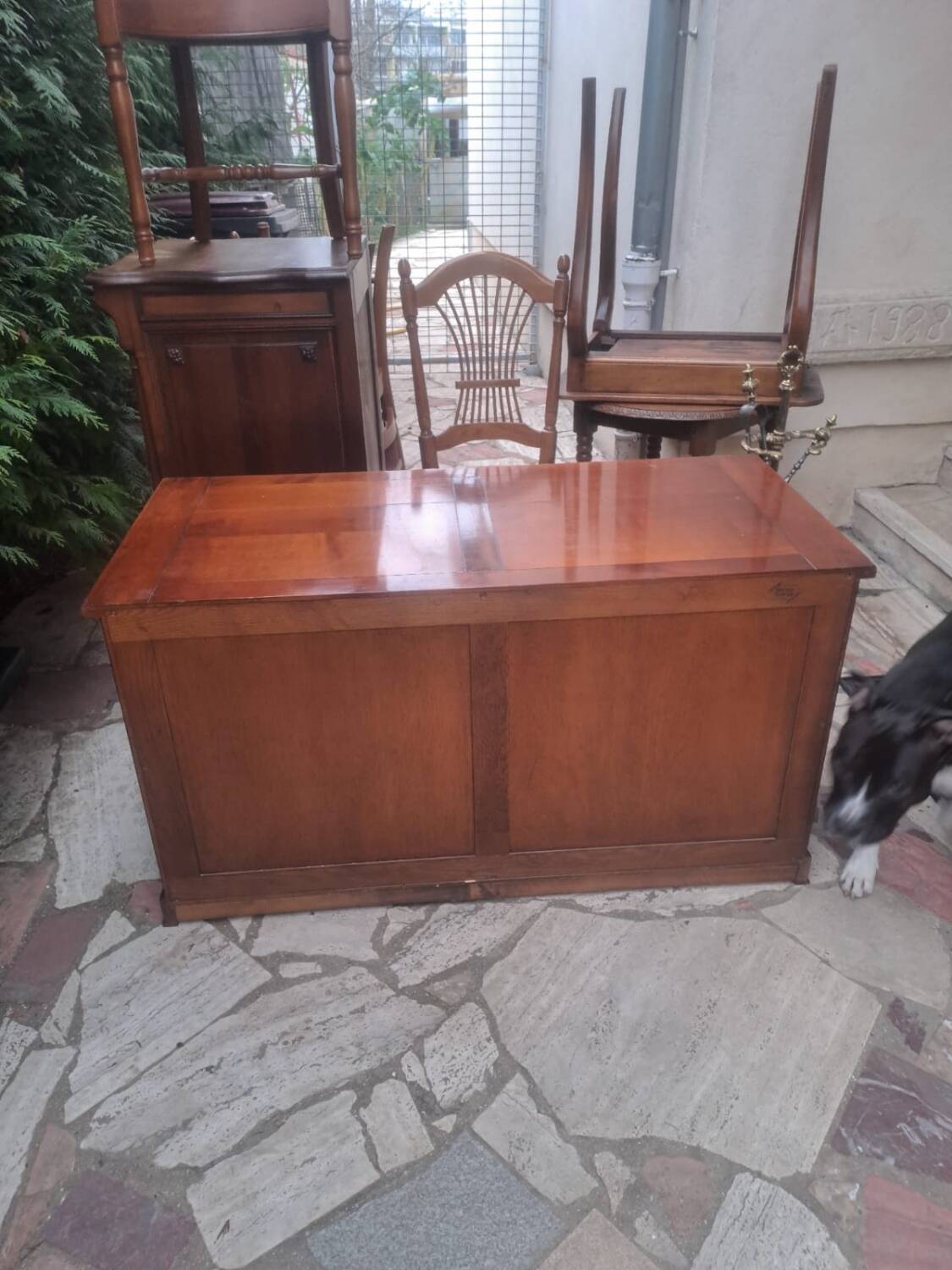 Commode Roche bobois en bois massif patine