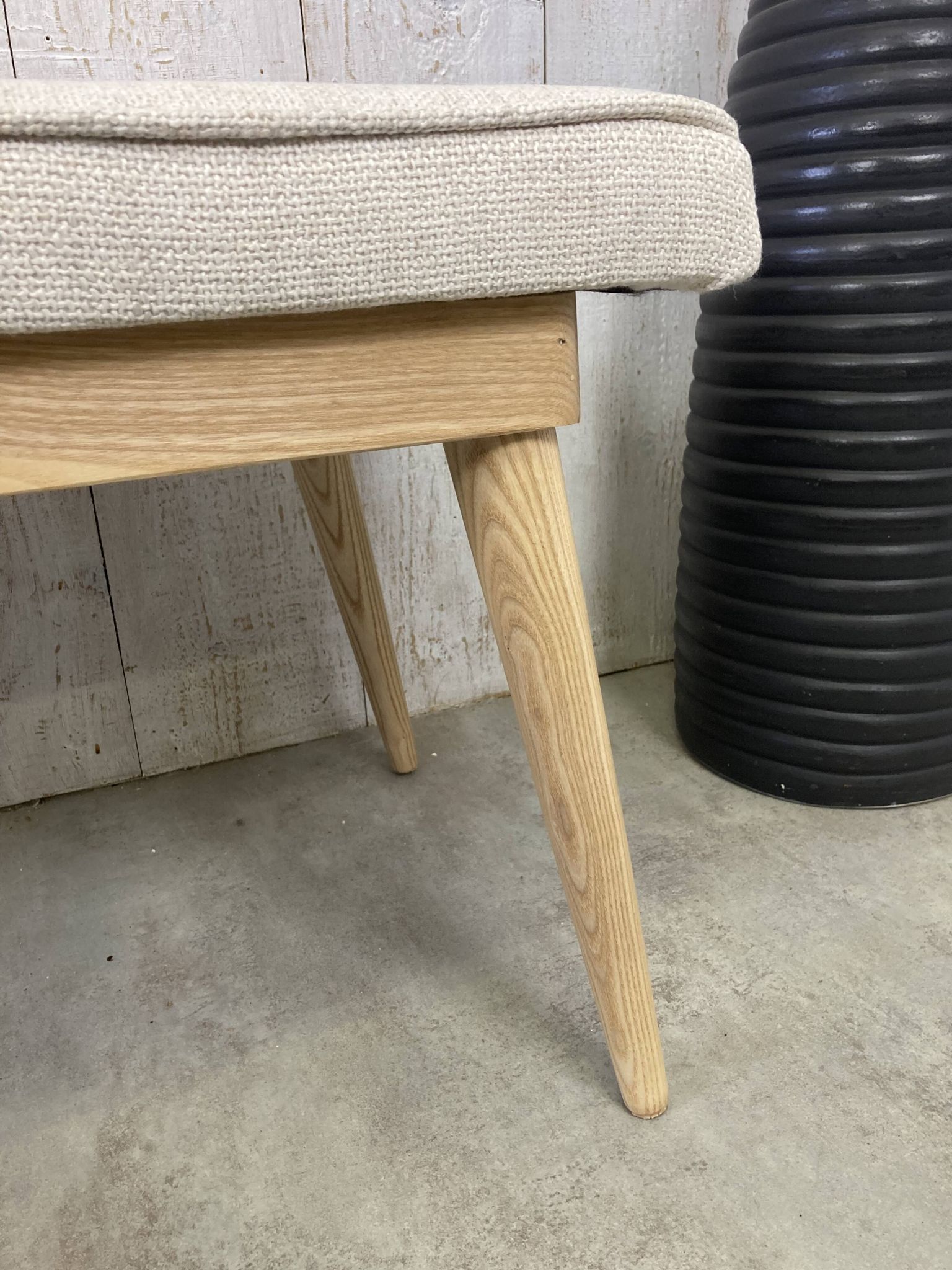 Scandinavian bench