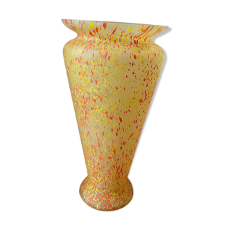 Speckled vase in glass paste