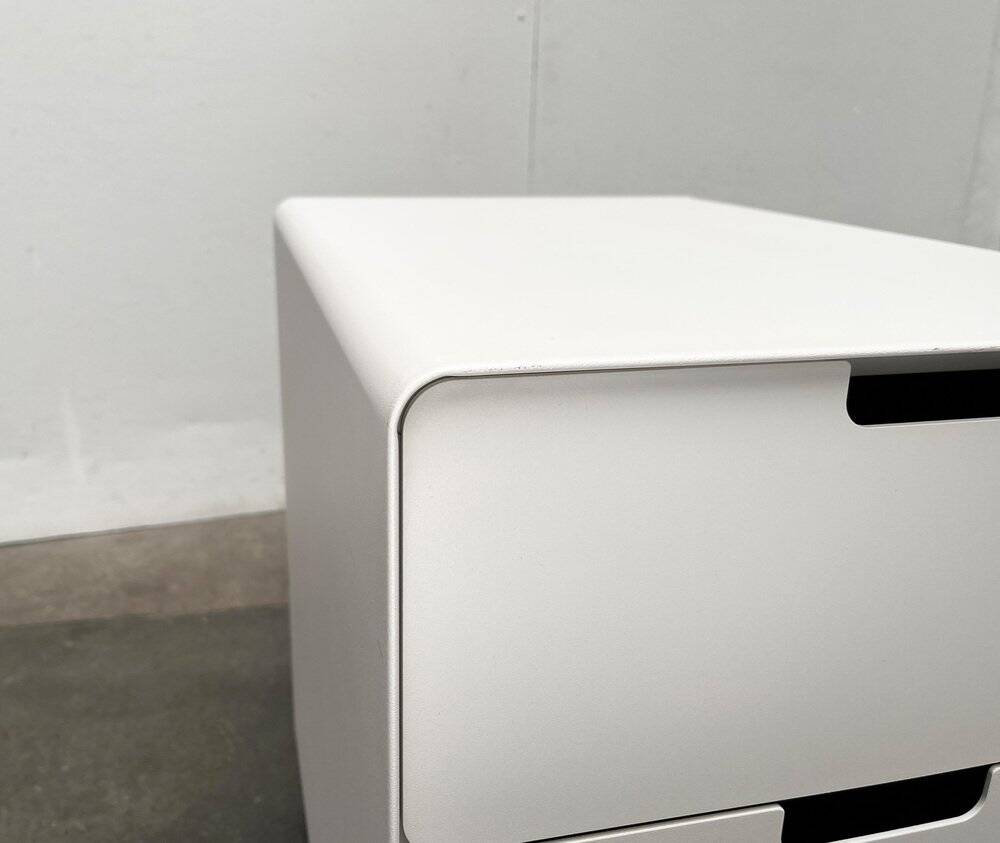 Metal office cart series ATM by Jasper Morrison for Vitra