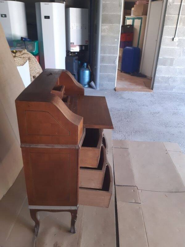 Wooden Desk with 5 Drawers