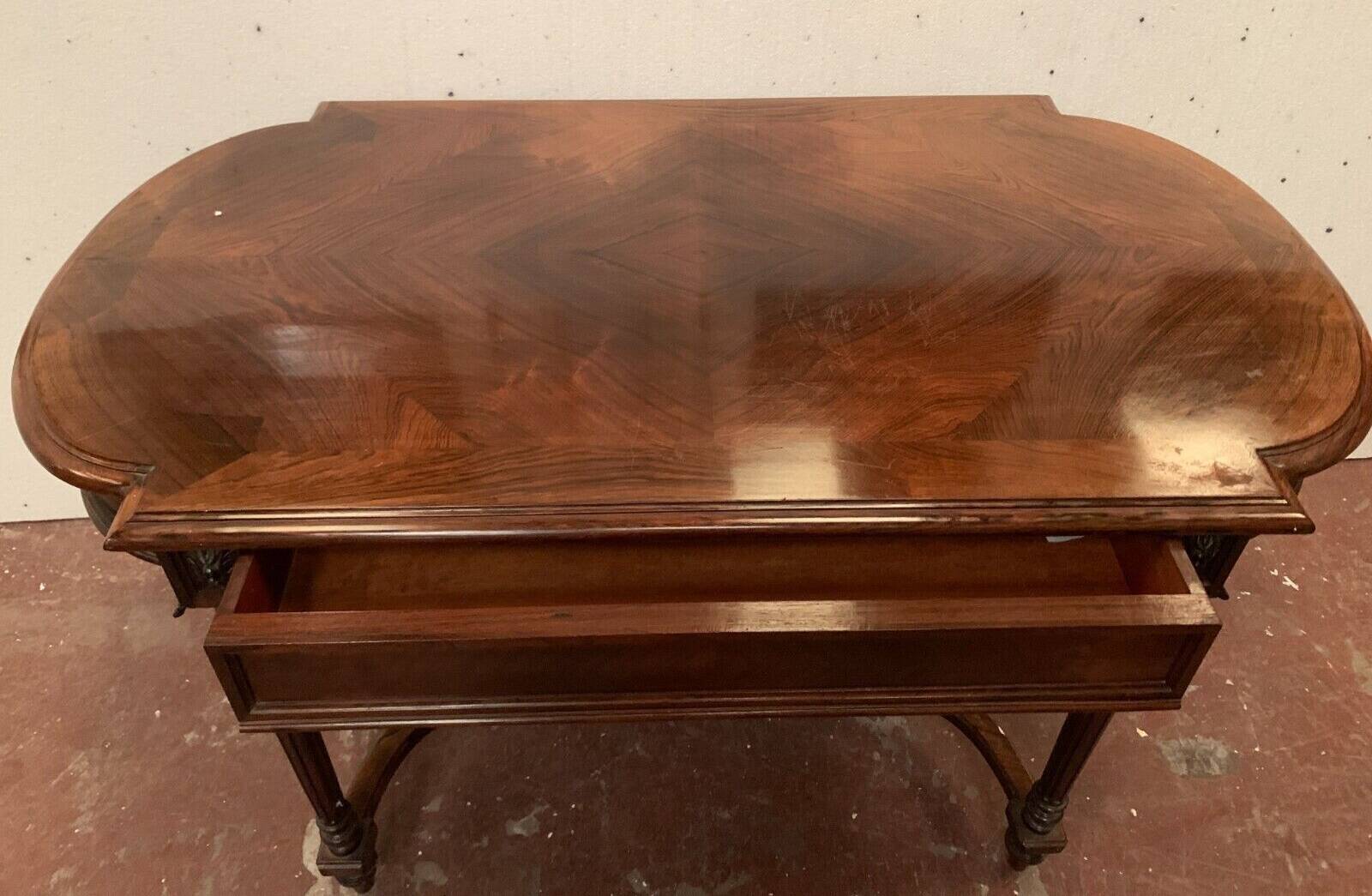 Napoleon III desk table in rosewood and 19th century veneer