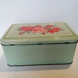 Iron box