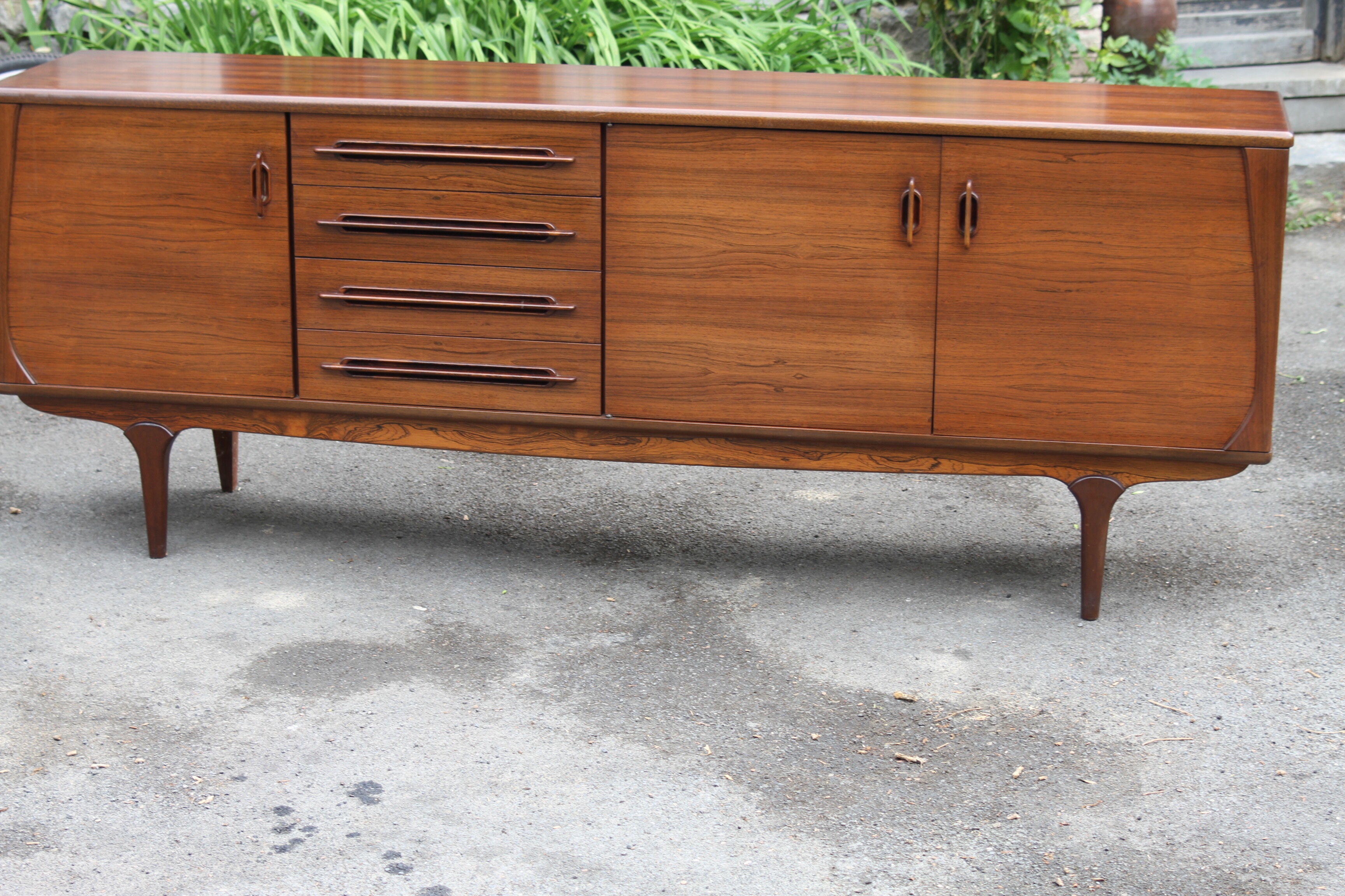 Enfilade in massive pallissandre 60s unifa edition