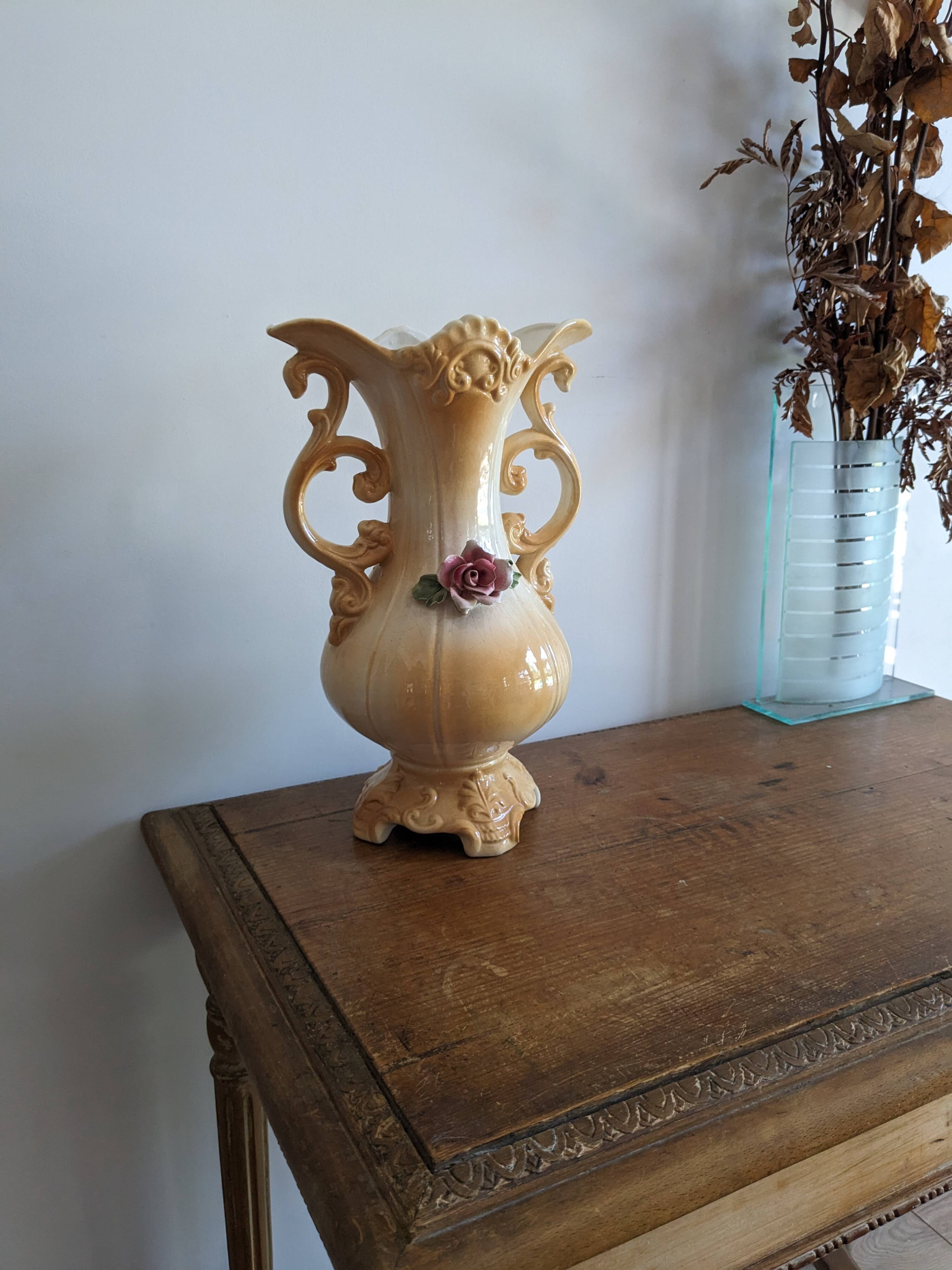 Earthenware vase from Campdimonte Naples